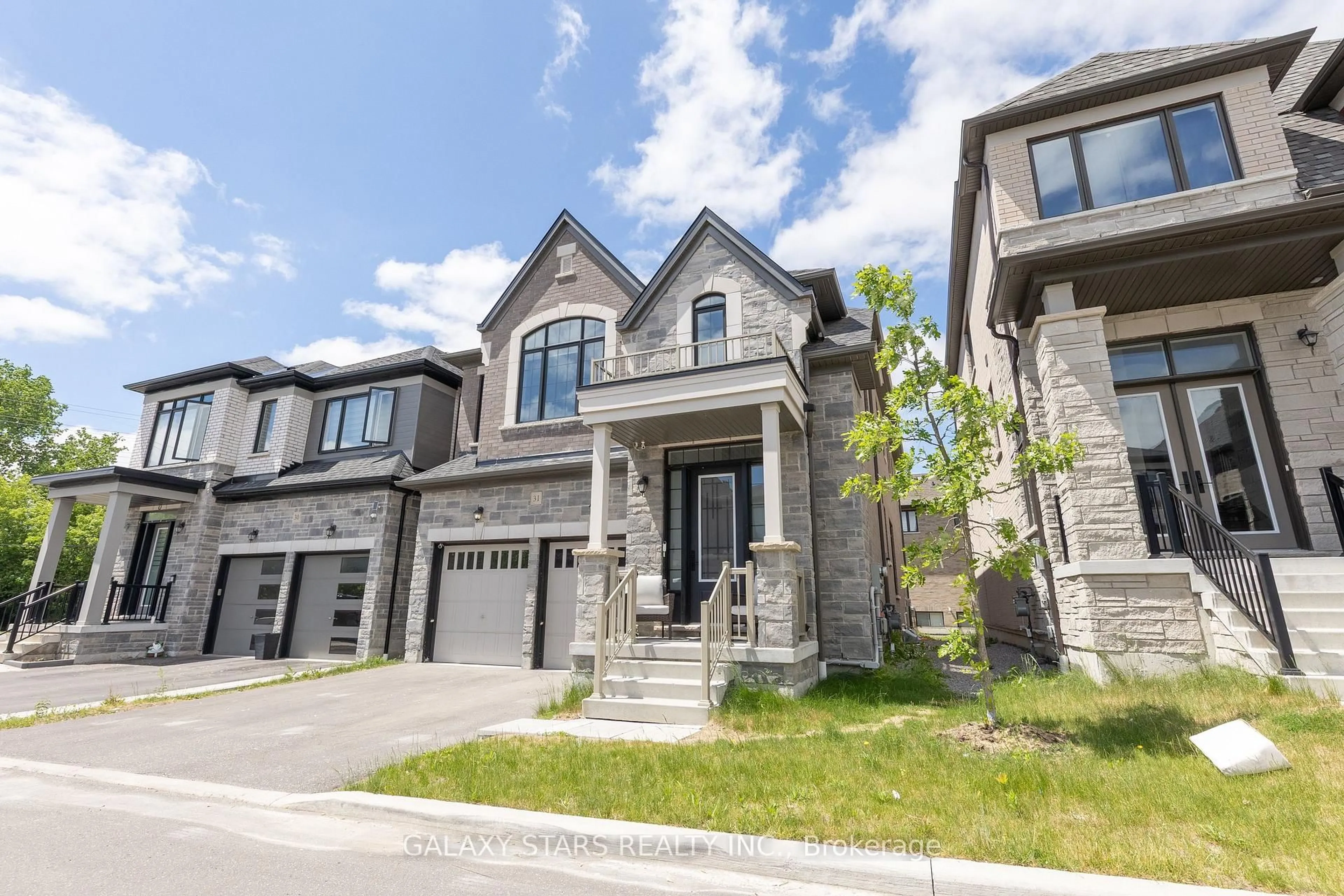 Home with brick exterior material, street for 400 Finch Ave #31, Pickering Ontario L1V 0G7