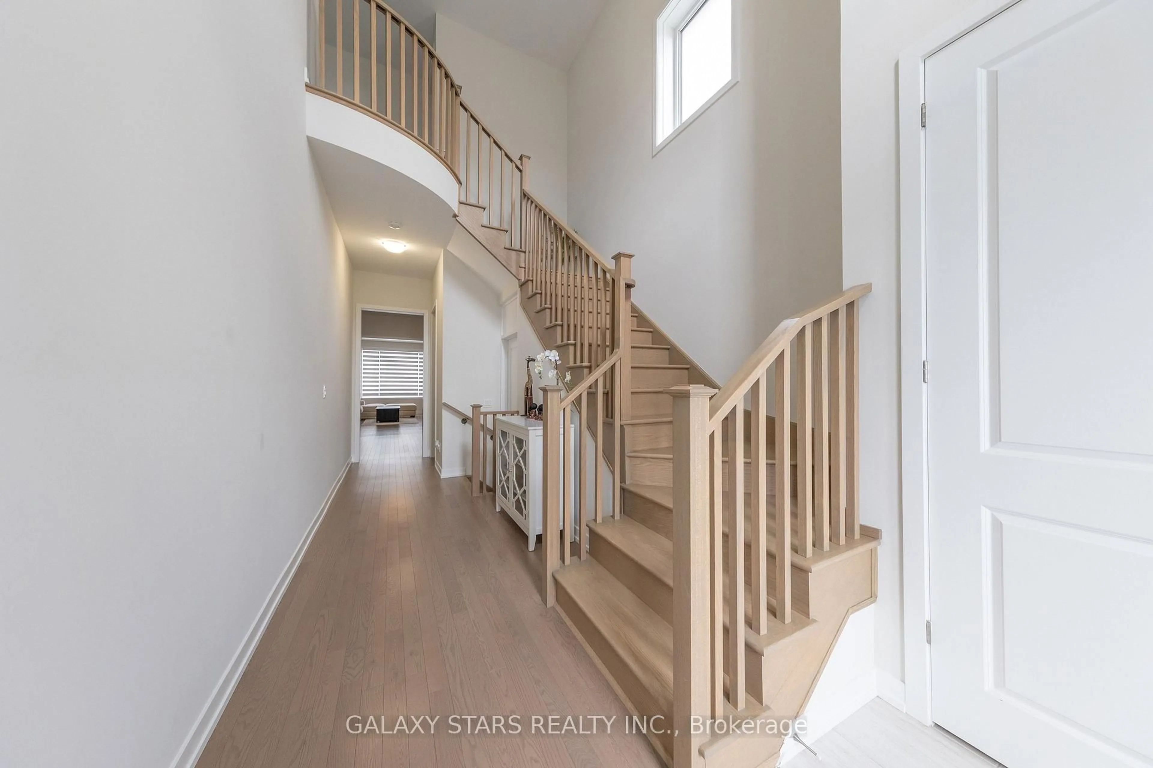 Stairs for 400 Finch Ave #31, Pickering Ontario L1V 0G7