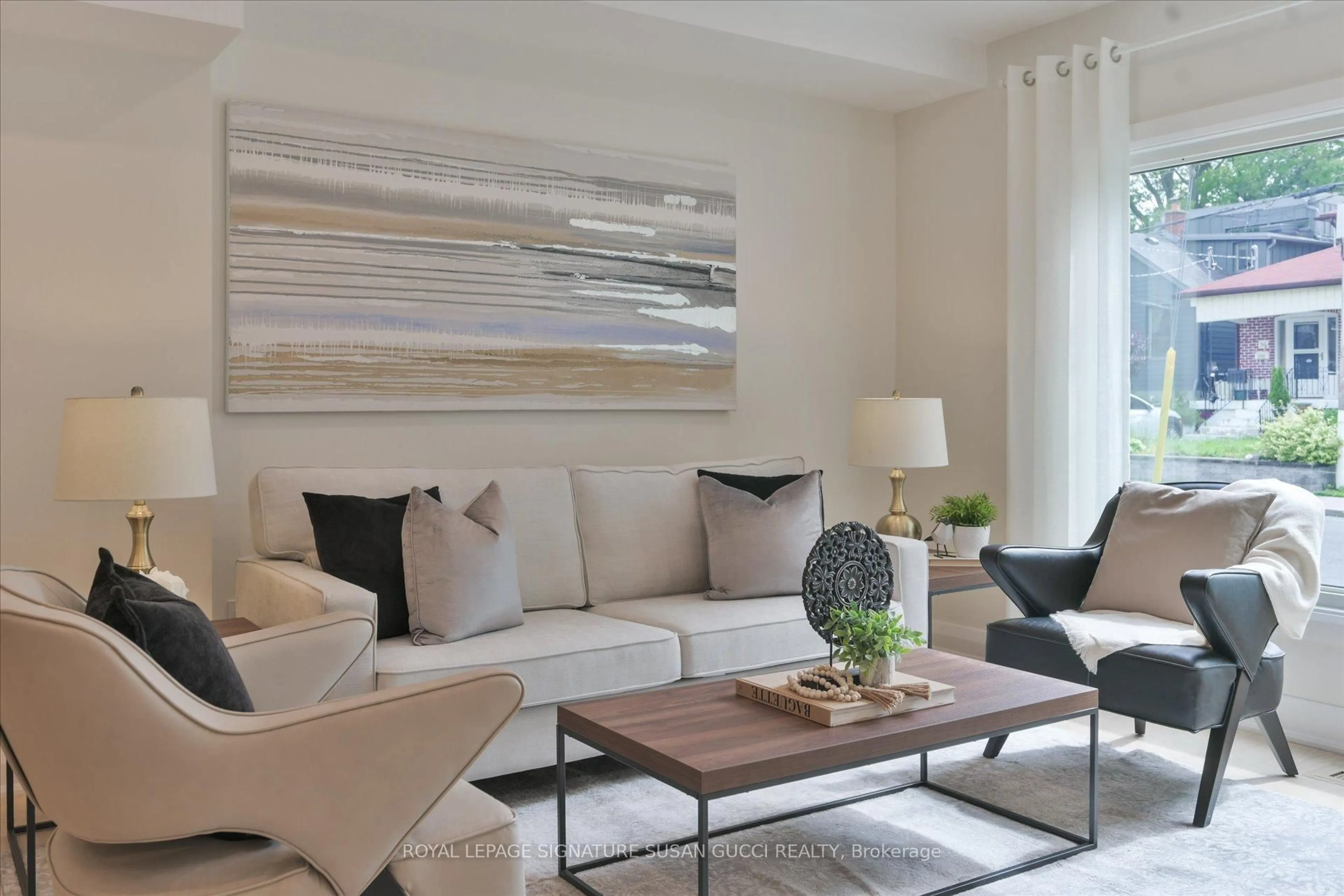 Living room with furniture, unknown for 99 Chisholm Ave, Toronto Ontario M4C 4V6