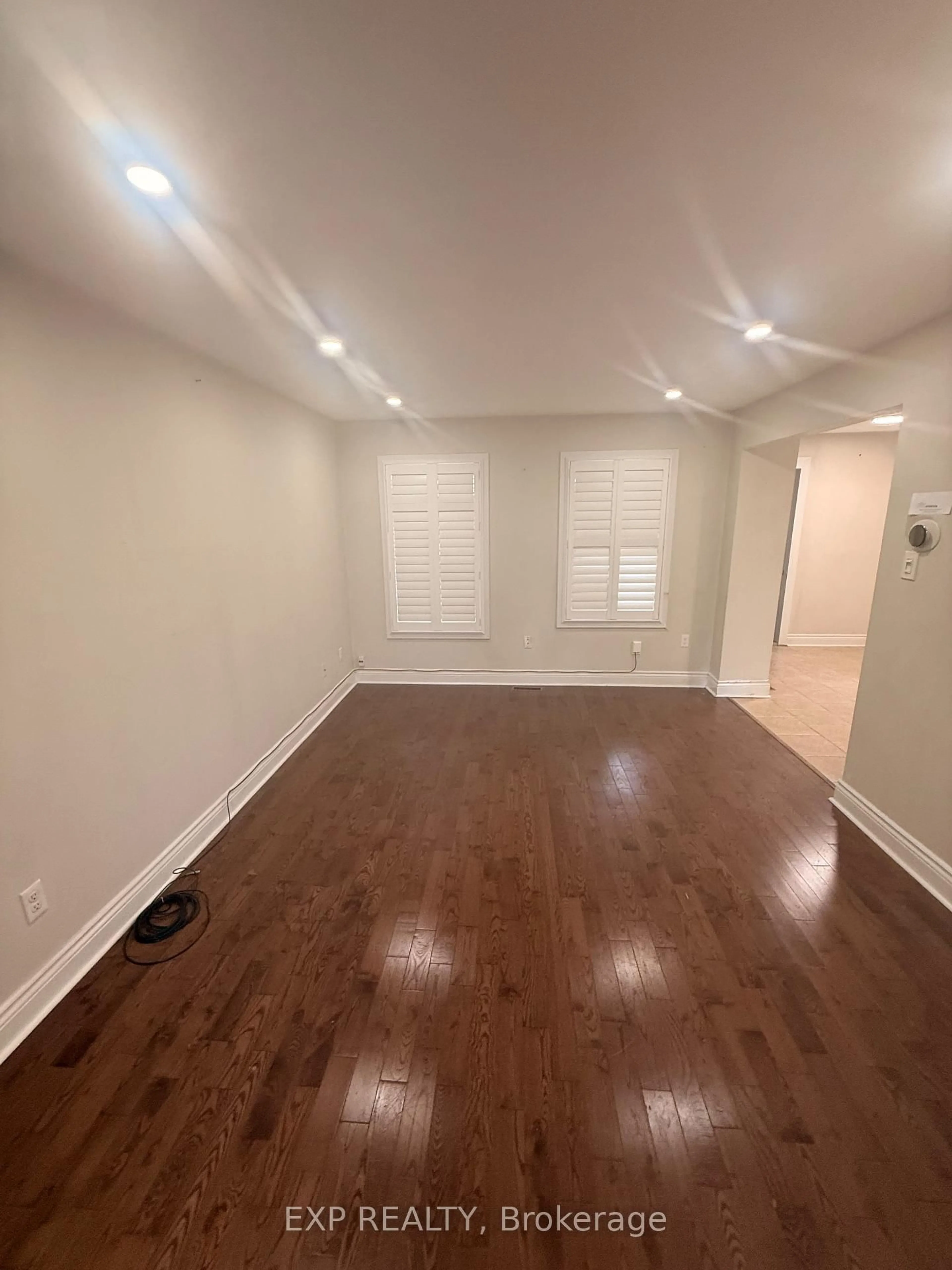 A pic of a room for 692 Sultana Sq, Pickering Ontario L1V 3Y3