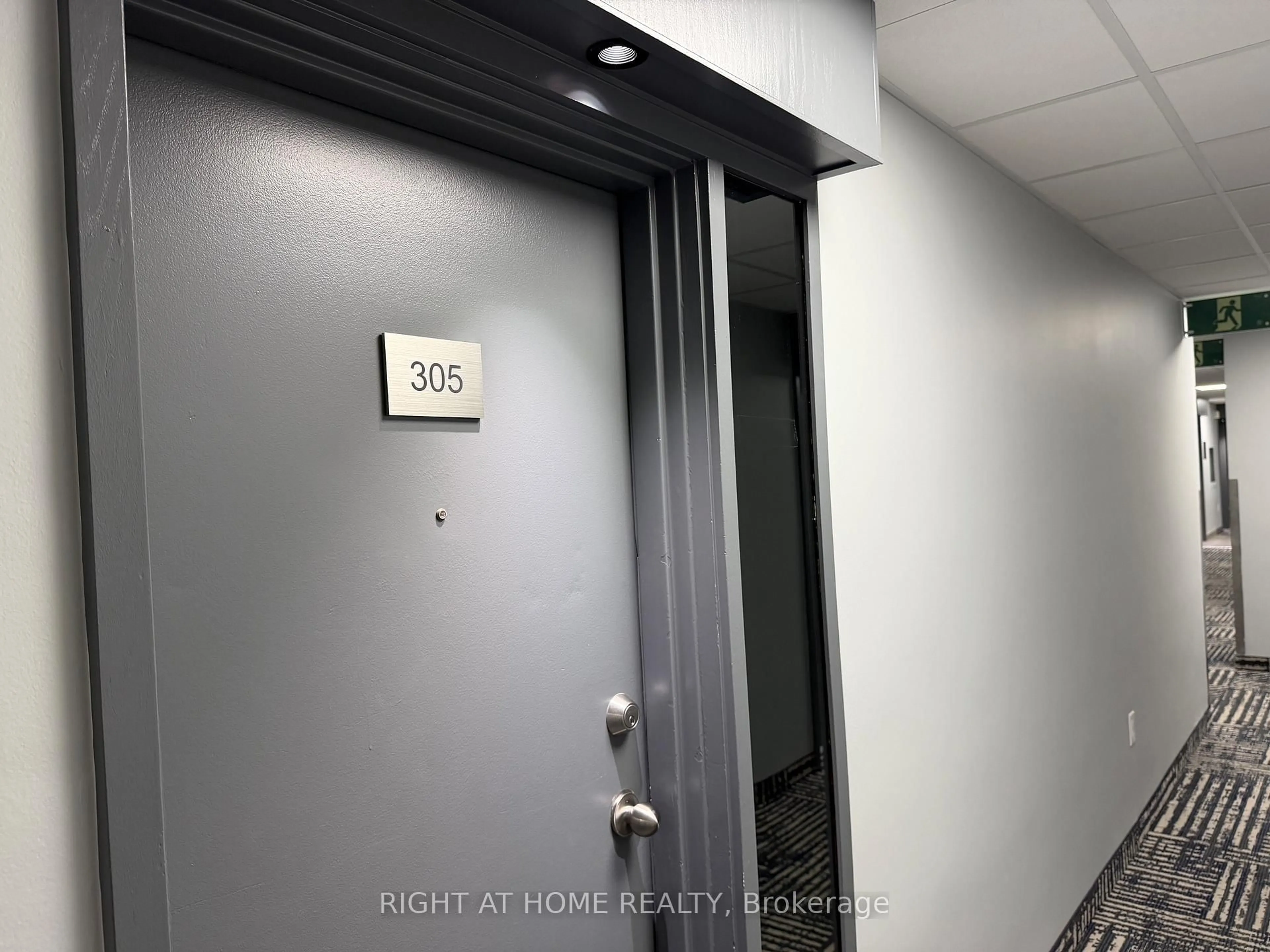 Unknown for 4064 Lawrence Ave #305, Toronto Ontario M1E 4V6