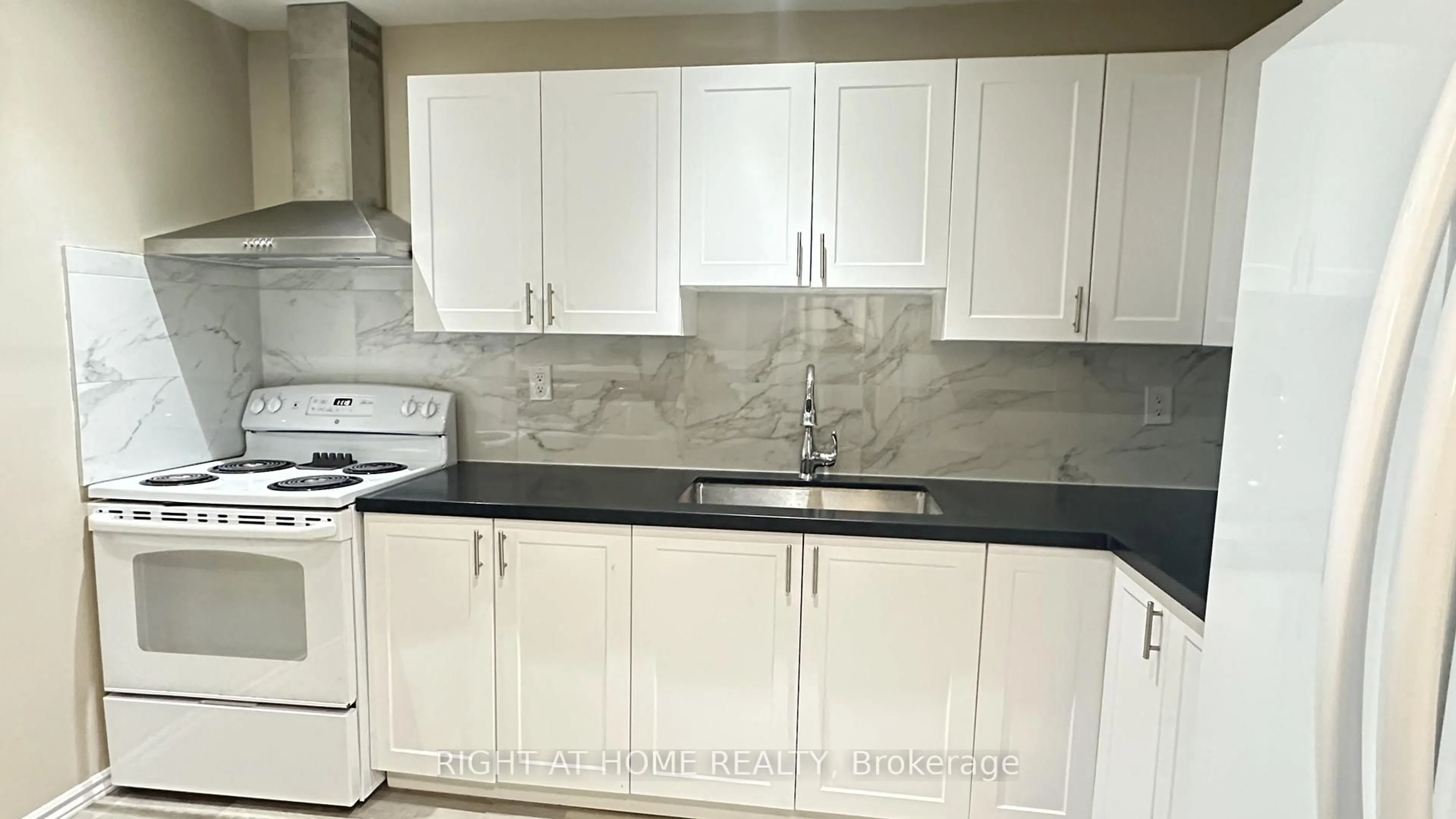 Standard kitchen, ceramic/tile floor for 4064 Lawrence Ave #305, Toronto Ontario M1E 4V6
