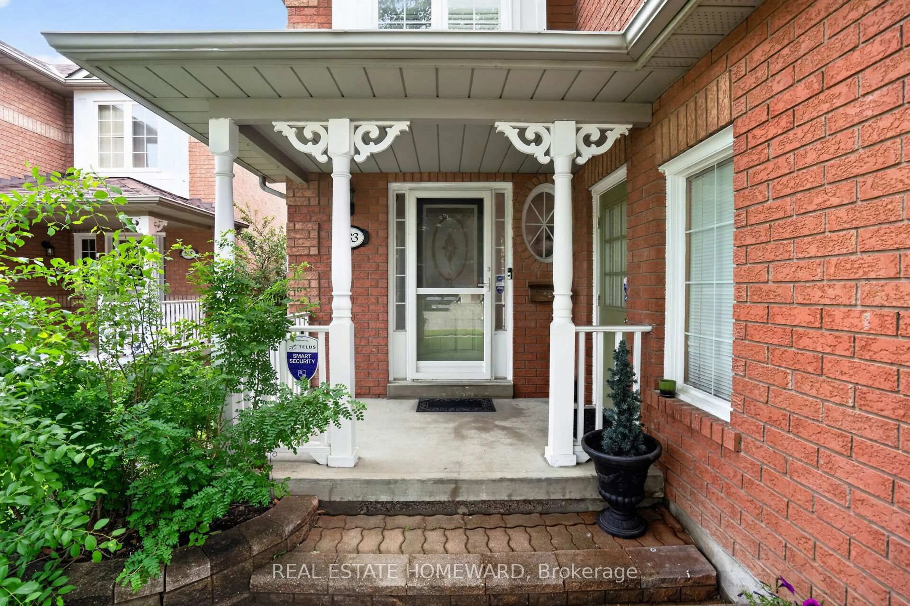 Unknown for 133 Tremount St, Whitby Ontario L1M 1G1