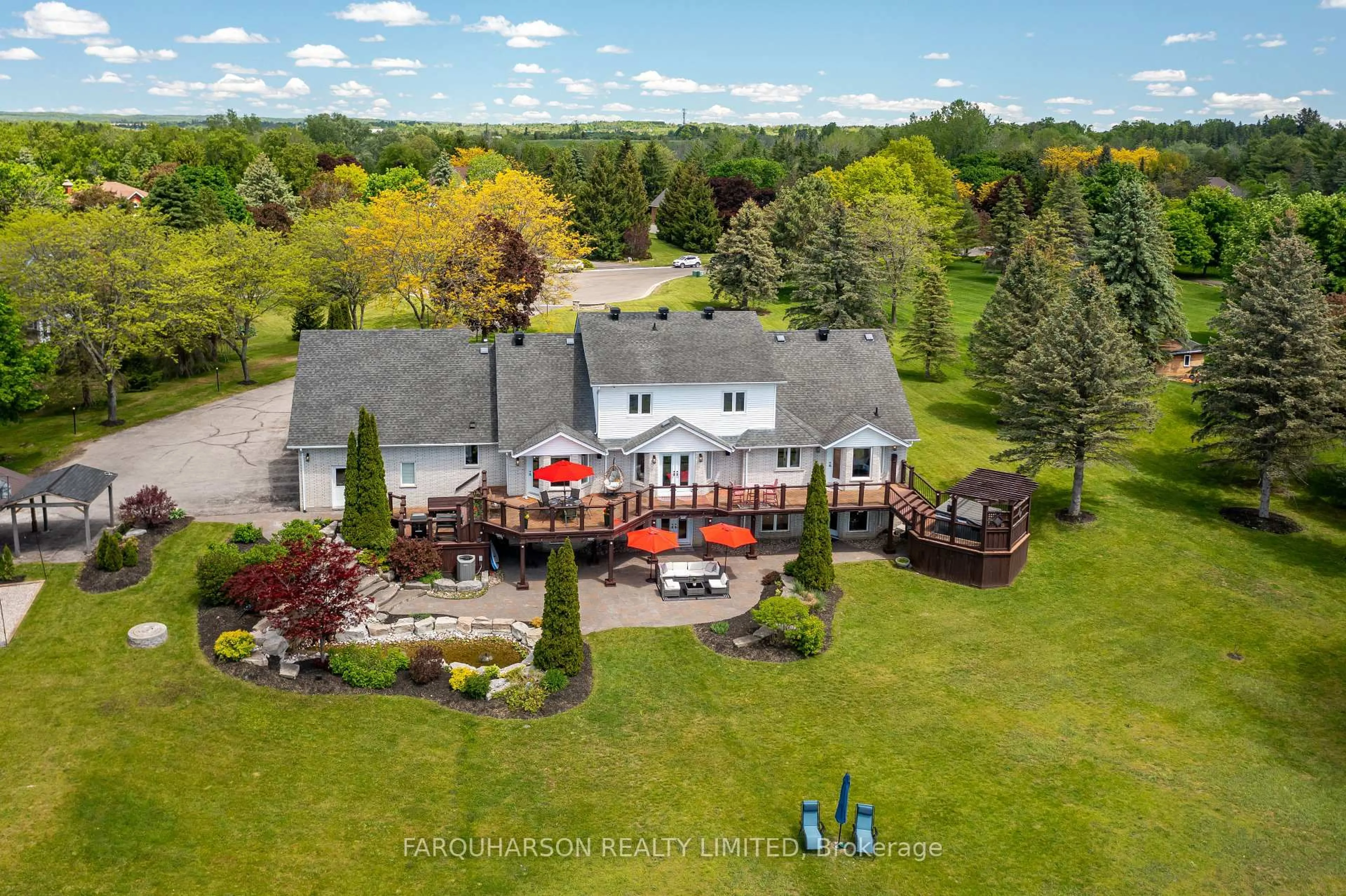 A pic from outside/outdoor area/front of a property/back of a property/a pic from drone, unknown for 3330 Greenburn Pl, Pickering Ontario L0H 1J0