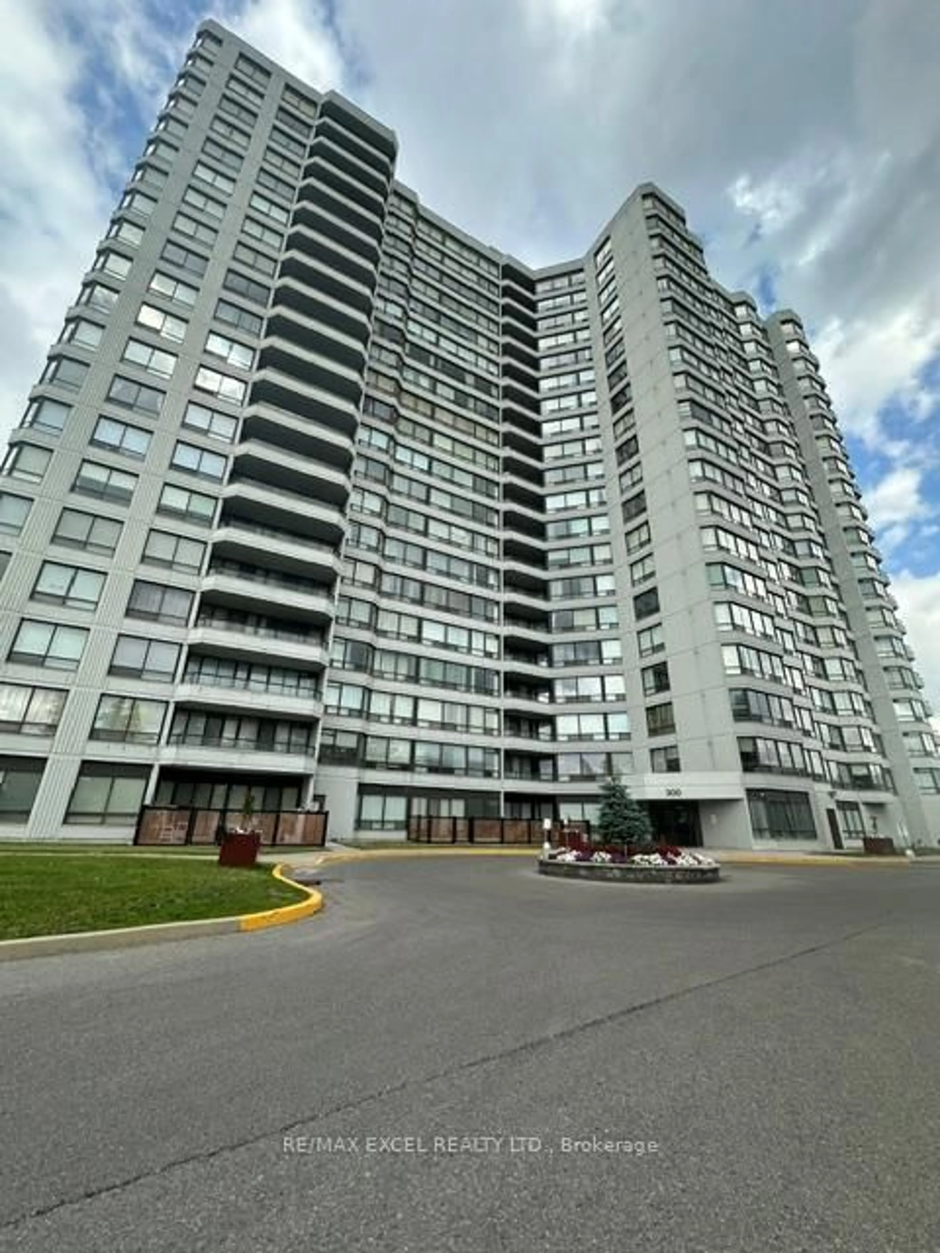 Unknown for 300 Alton Towers Circ #806, Toronto Ontario M1V 4X9