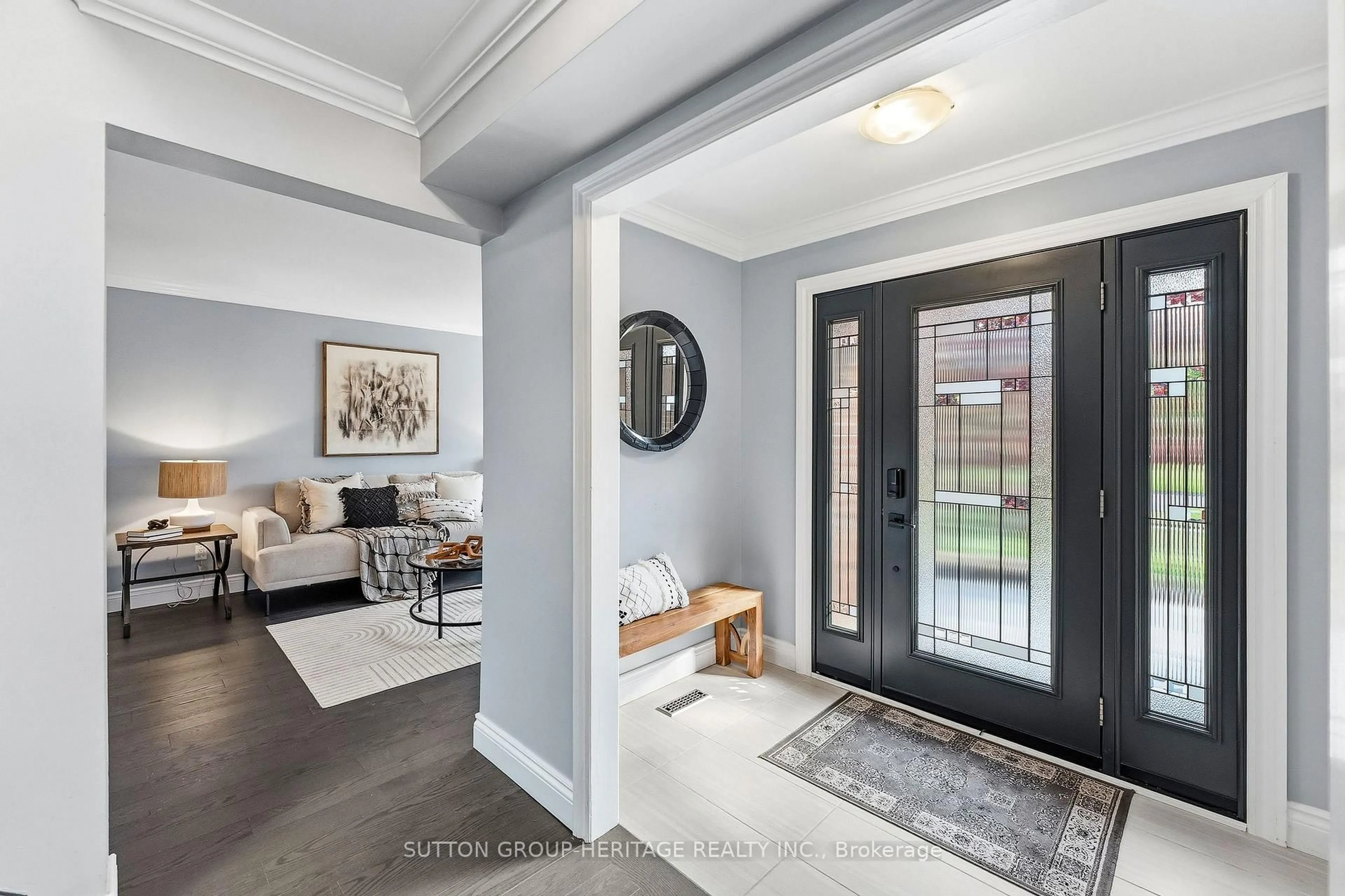 Indoor entryway for 160 Lake Driveway Dr, Ajax Ontario L1S 4V7