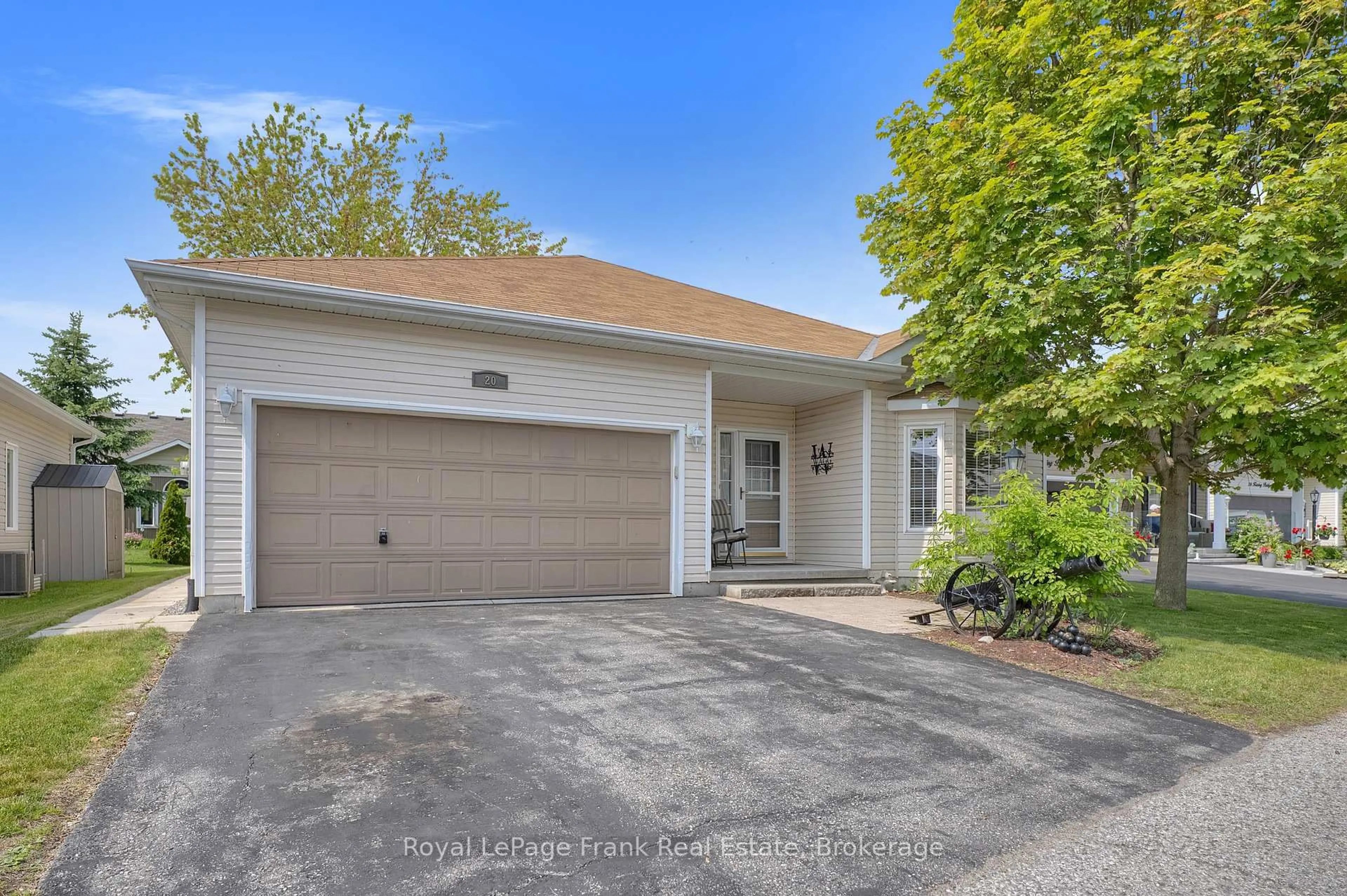 Unknown for 20 Kissingbridge Lane, Clarington Ontario L1B 0B2
