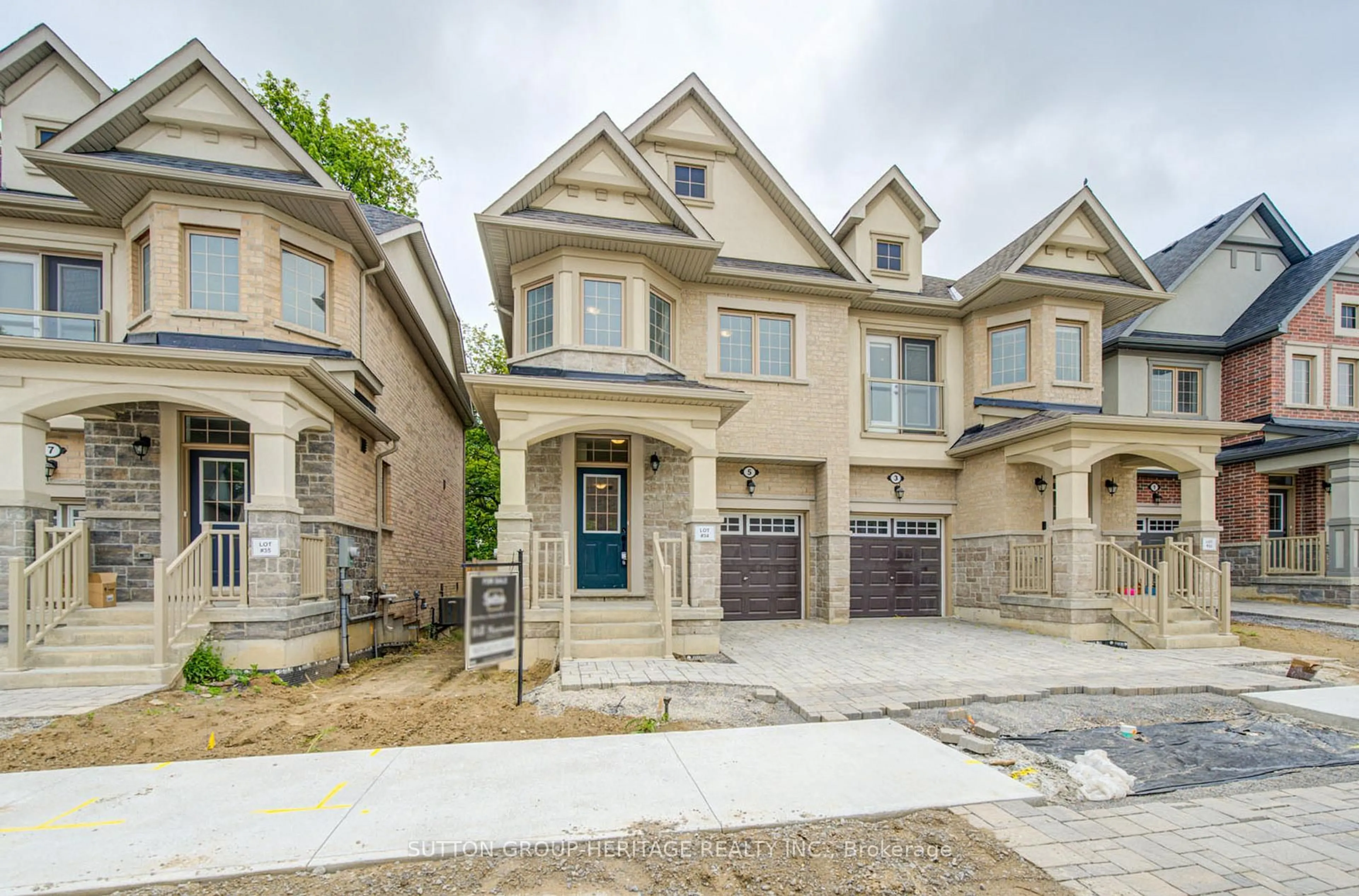 Home with brick exterior material, street for 5 Deer Creek Crt, Toronto Ontario M1C 1N8