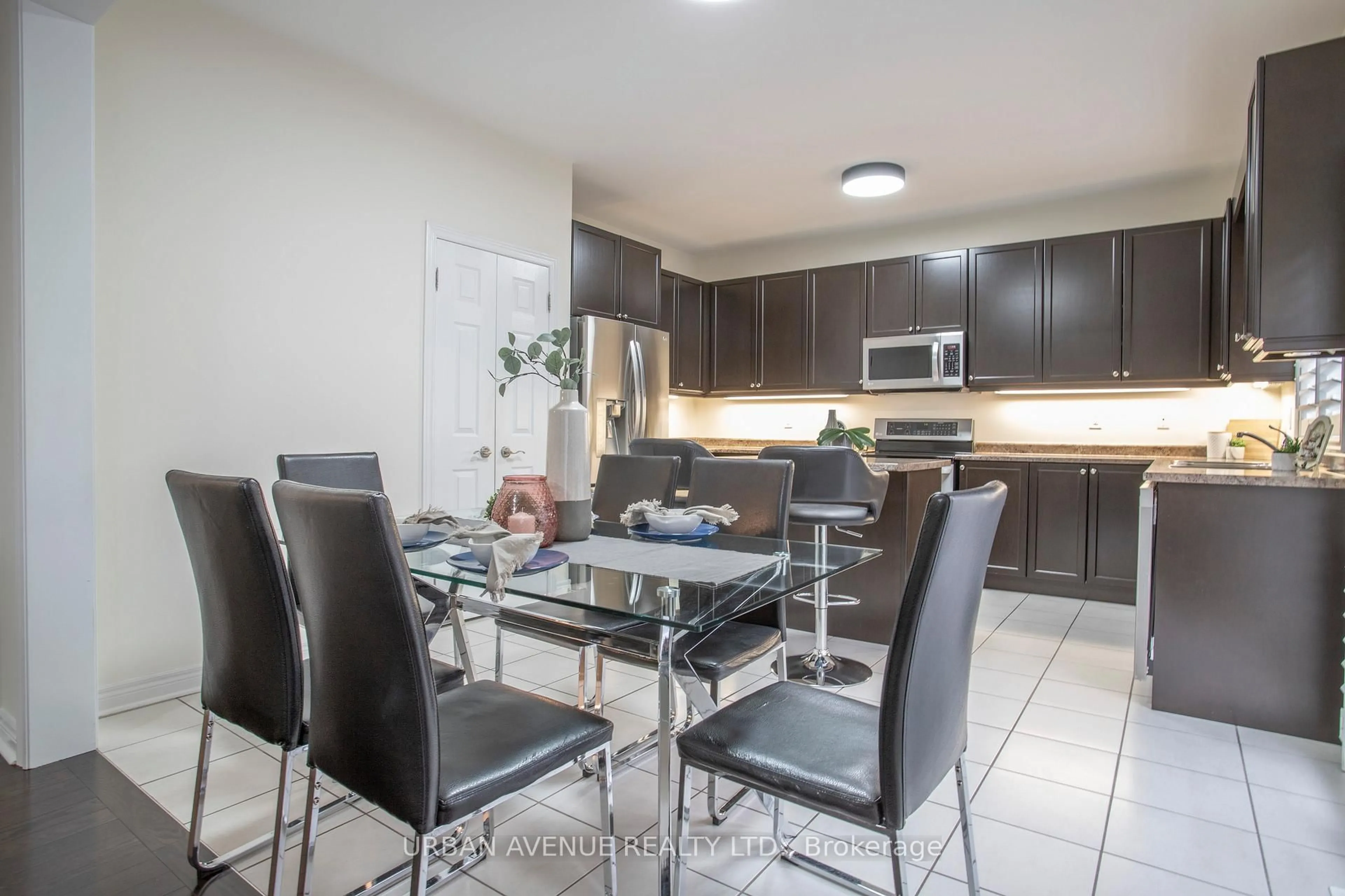 Unknown for 5 Aquilina Crt, Ajax Ontario L1Z 0E5
