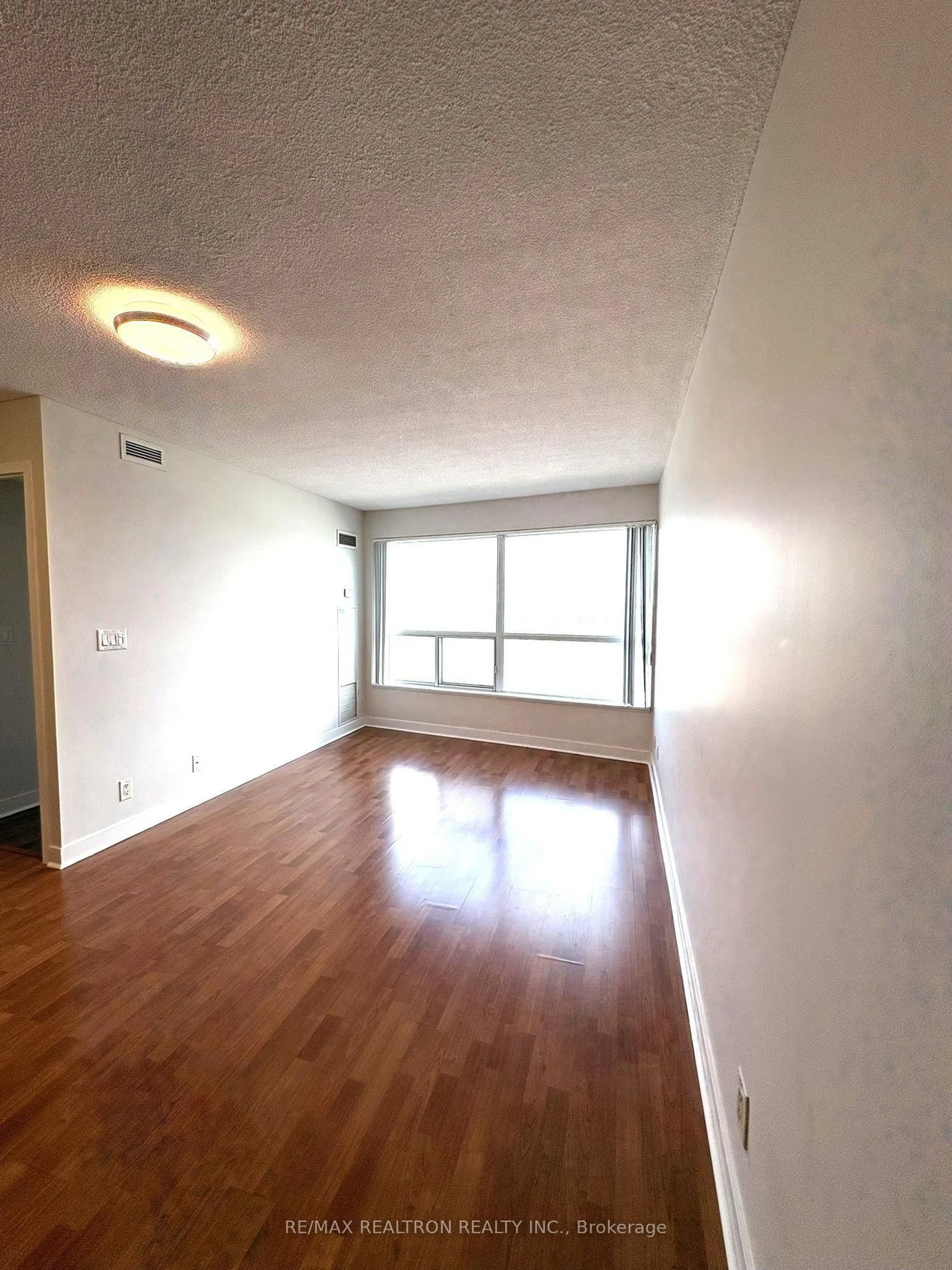 A pic of a room for 38 Lee Centre Dr #1502, Toronto Ontario M1H 3K2