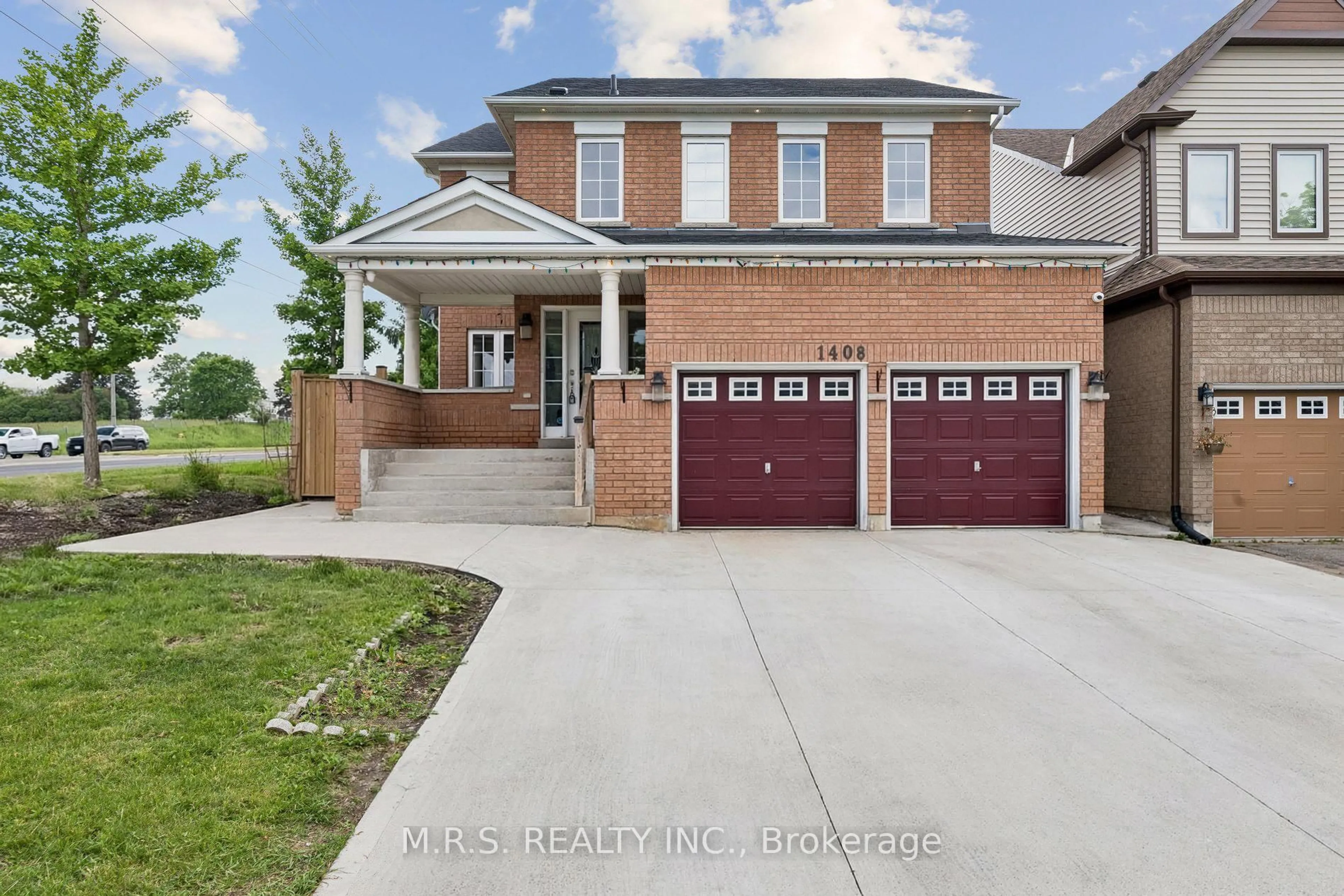 Home with brick exterior material, street for 1408 Aldergrove Crt, Oshawa Ontario L1K 2Y4