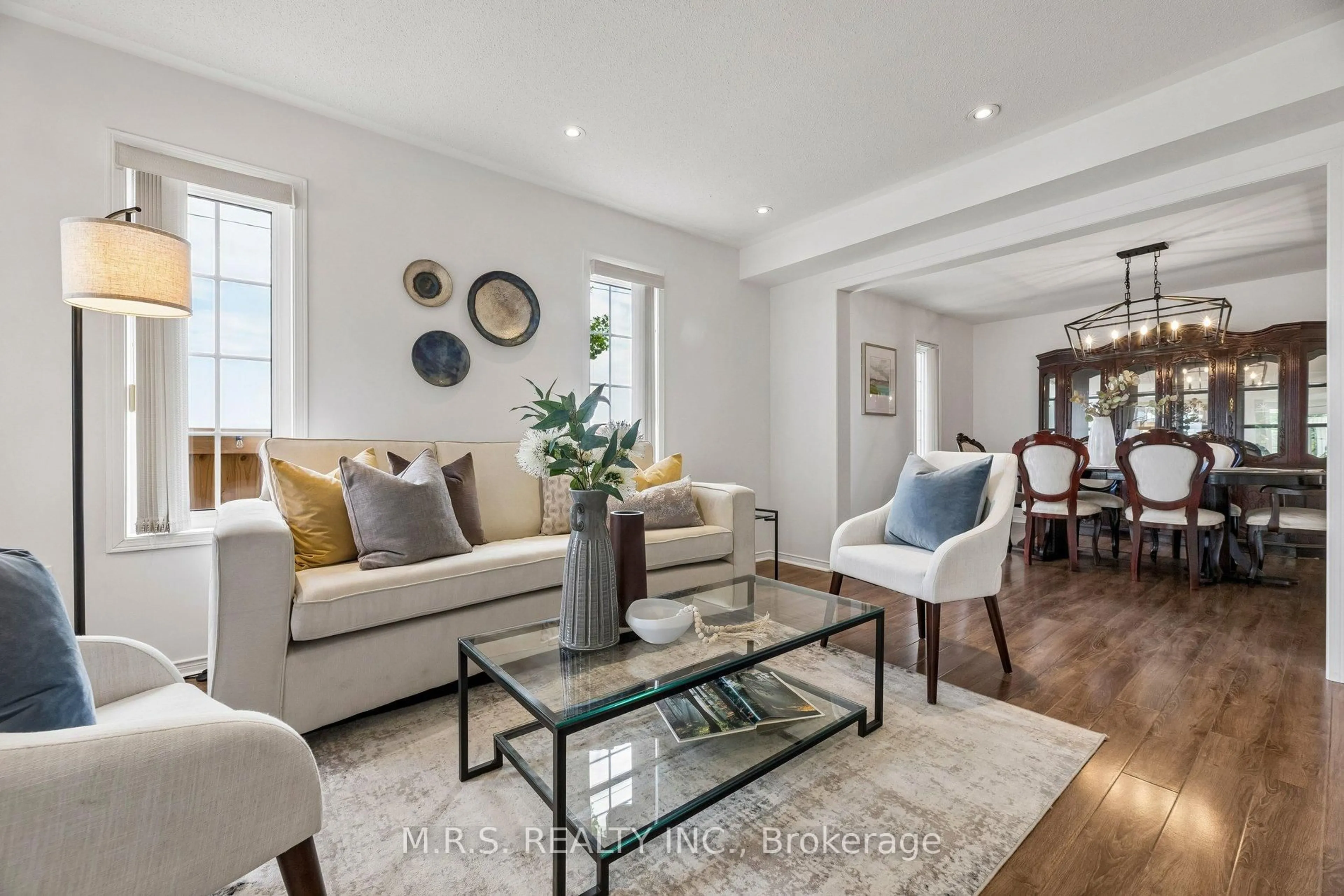 Living room with furniture, unknown for 1408 Aldergrove Crt, Oshawa Ontario L1K 2Y4