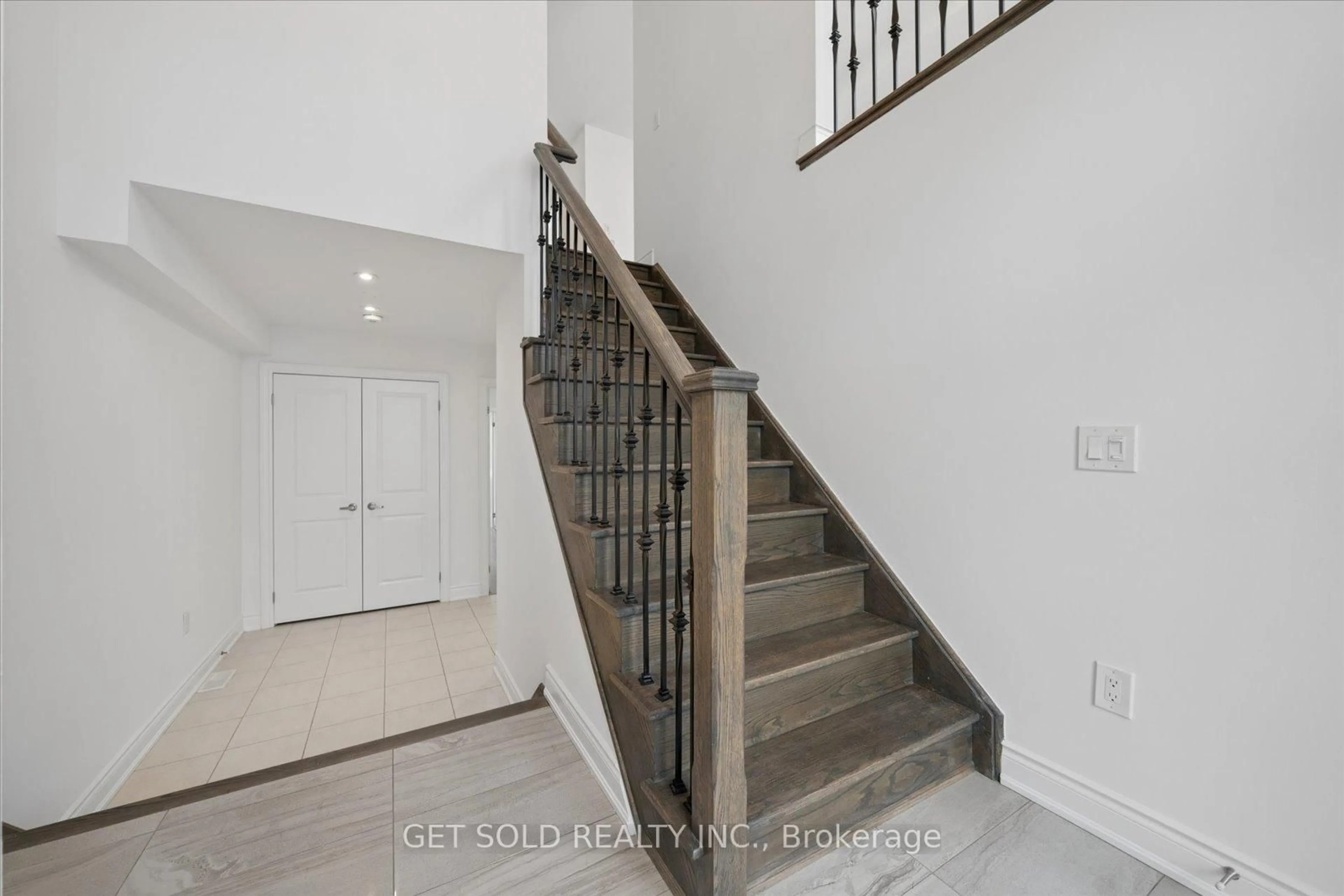 Unknown for 1761 Magenta Rd, Pickering Ontario L1X 0E1