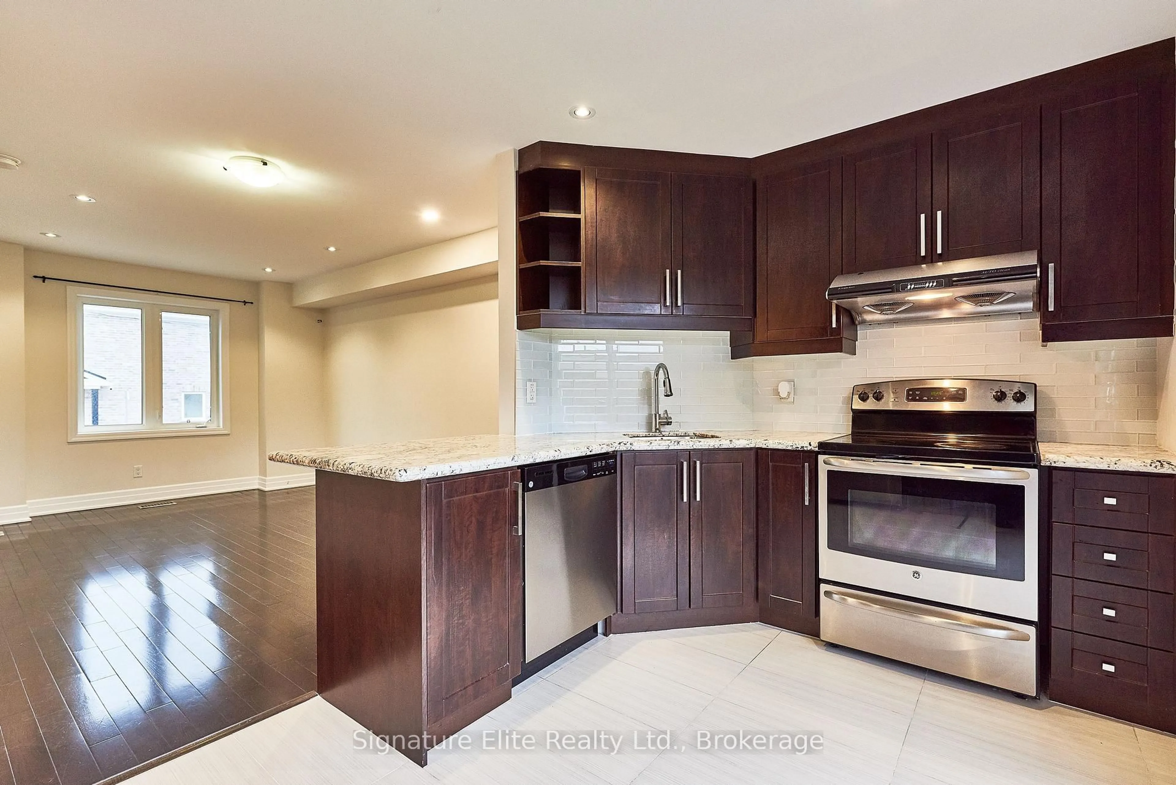 Open concept kitchen, unknown for 6 Coventry St, Toronto Ontario M1L 0H1