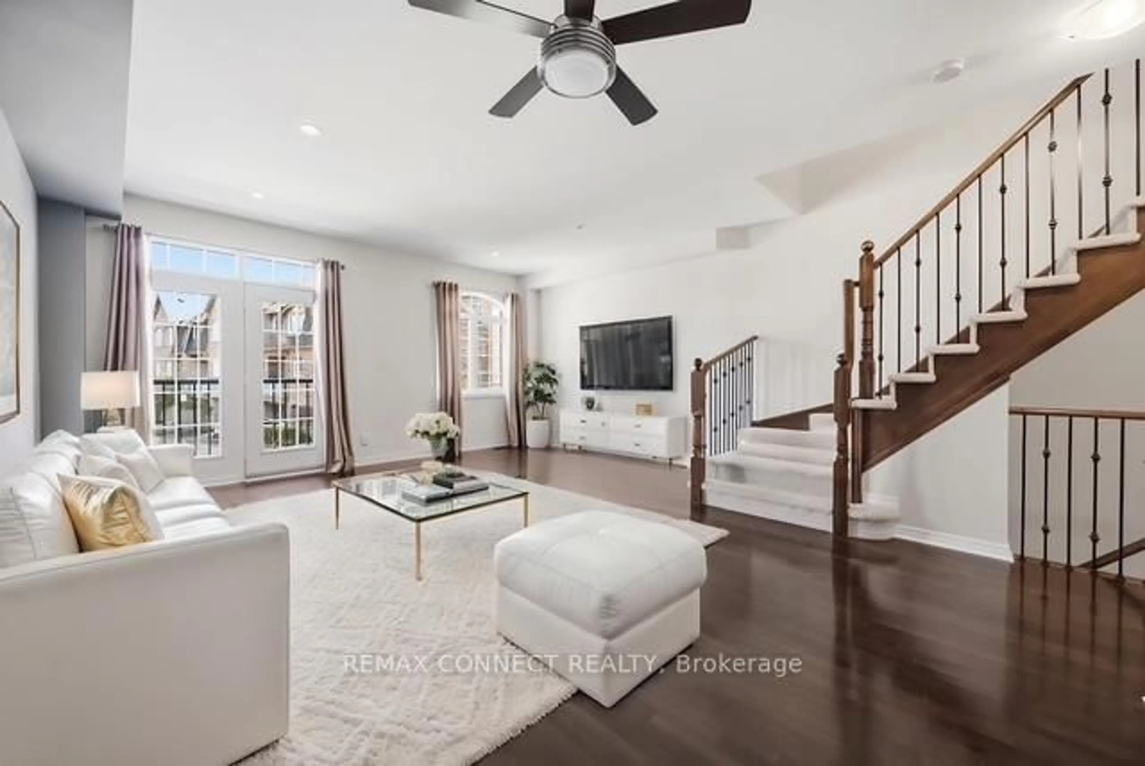 Unknown for 1701 Finch Ave #30, Pickering Ontario L1V 0B7