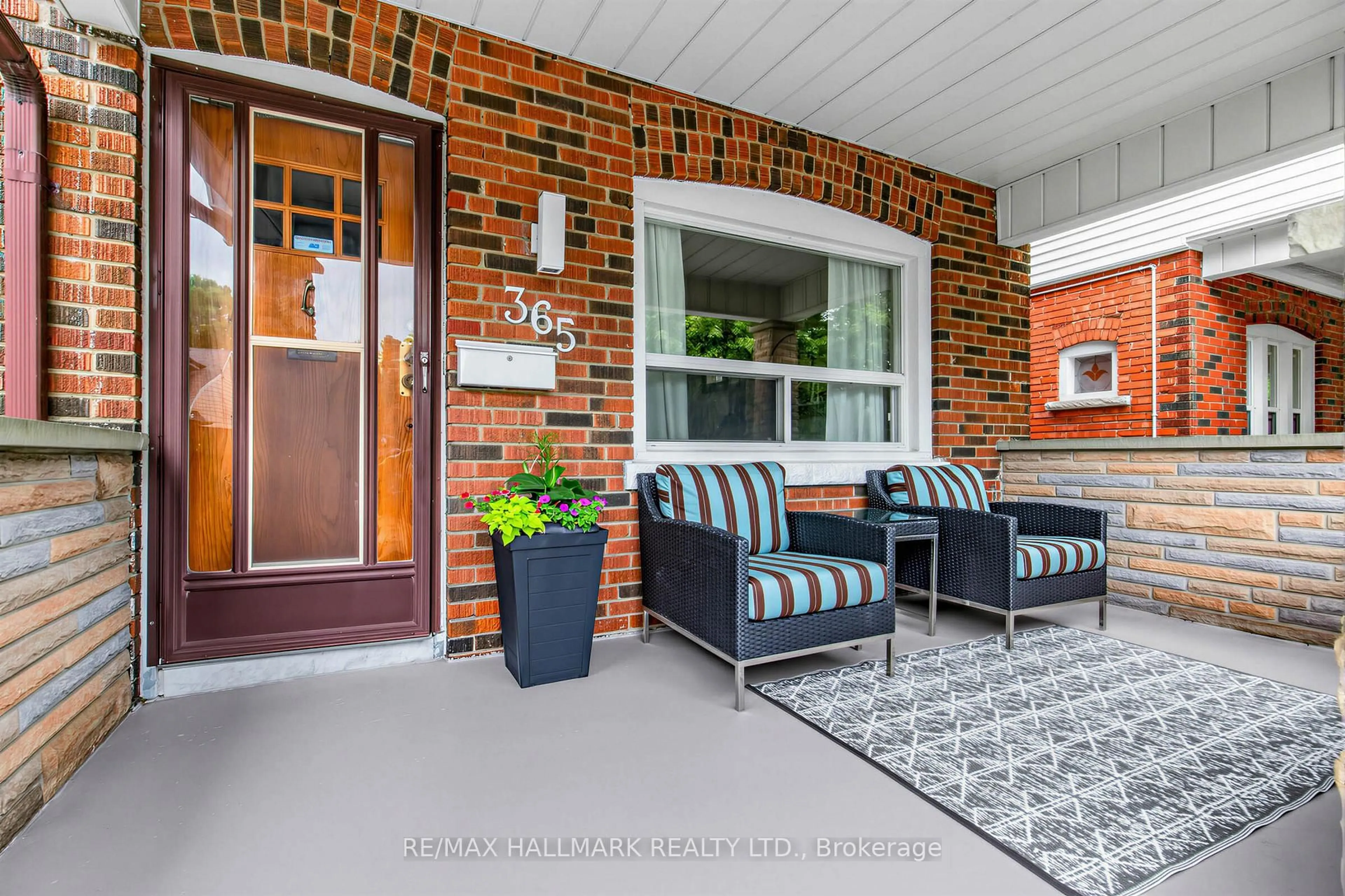 Patio, street for 365 Milverton Blvd, Toronto Ontario M4J 1W1