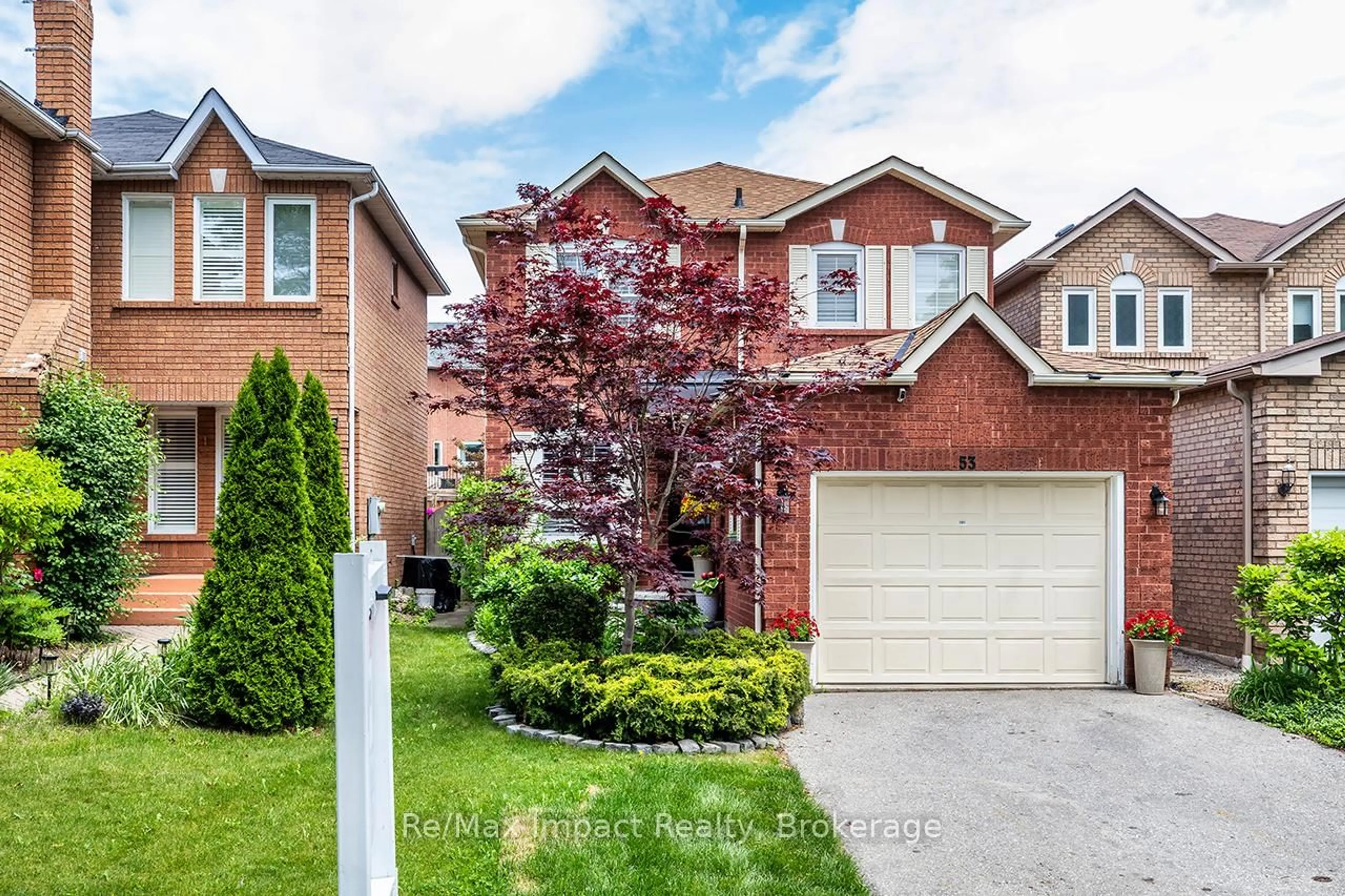 Home with brick exterior material, street for 53 Sable Cres, Whitby Ontario L1R 1Y5