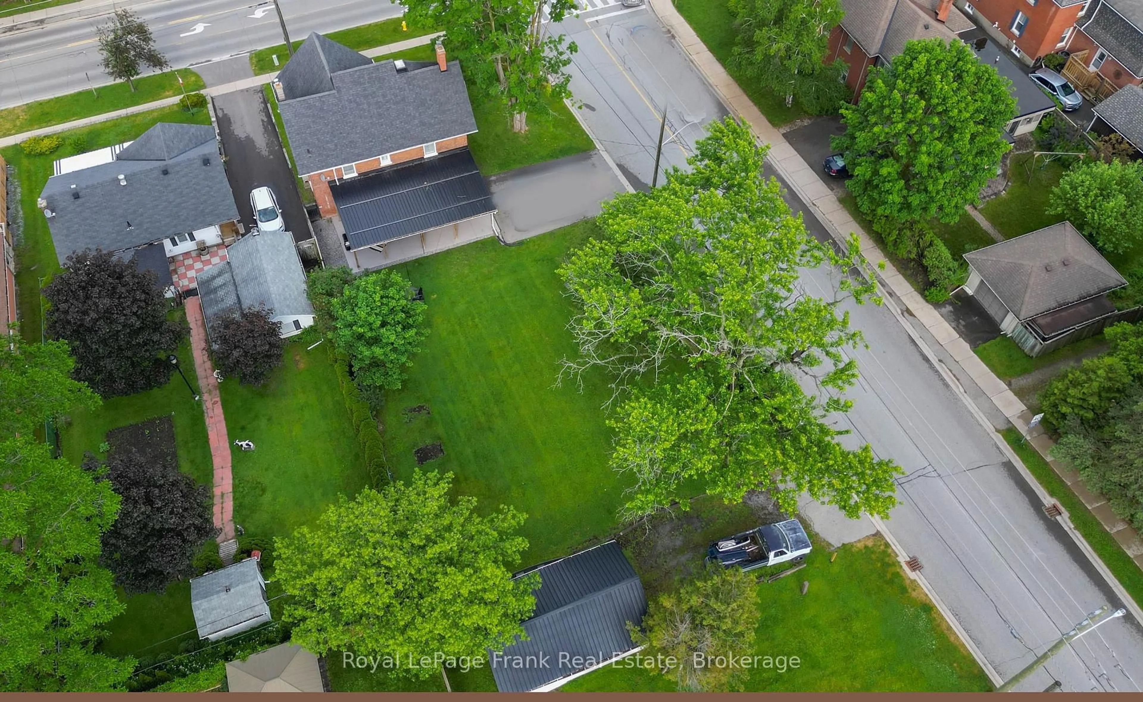 A pic from outside/outdoor area/front of a property/back of a property/a pic from drone, street for 15578 Simcoe St, Scugog Ontario L9L 1M2