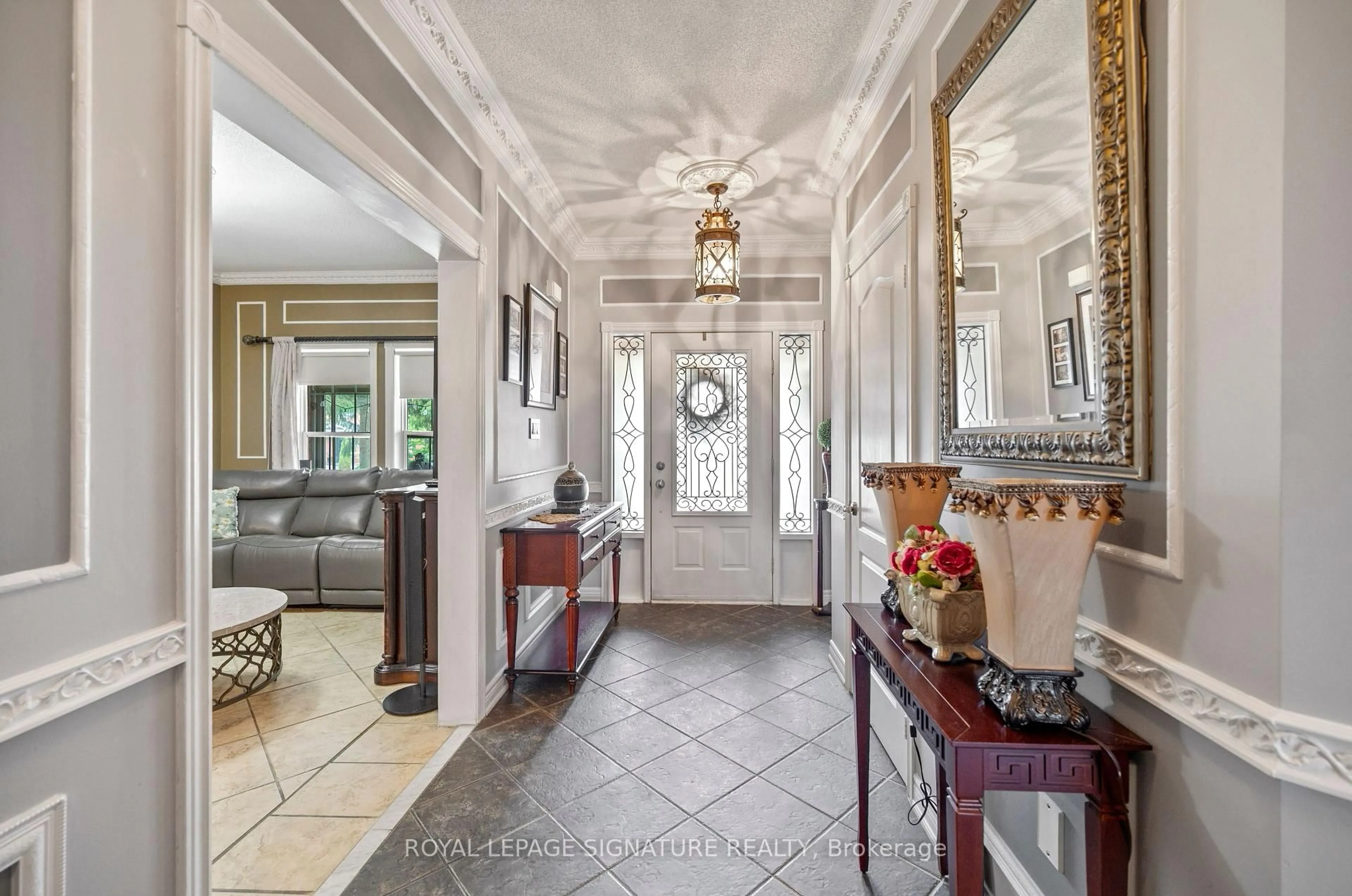 Indoor foyer for 11 Downey Dr, Whitby Ontario L1M 1J3