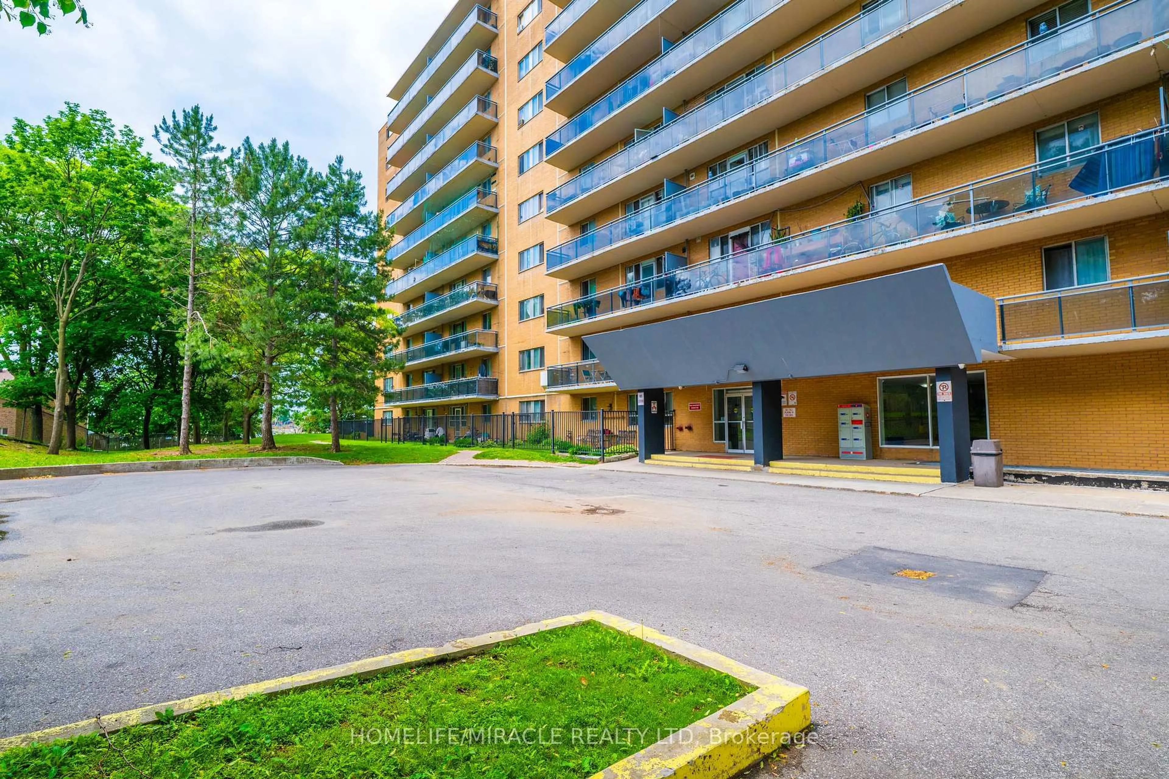 Patio, unknown for 100 Dundalk Dr #707, Toronto Ontario M1P 4V2