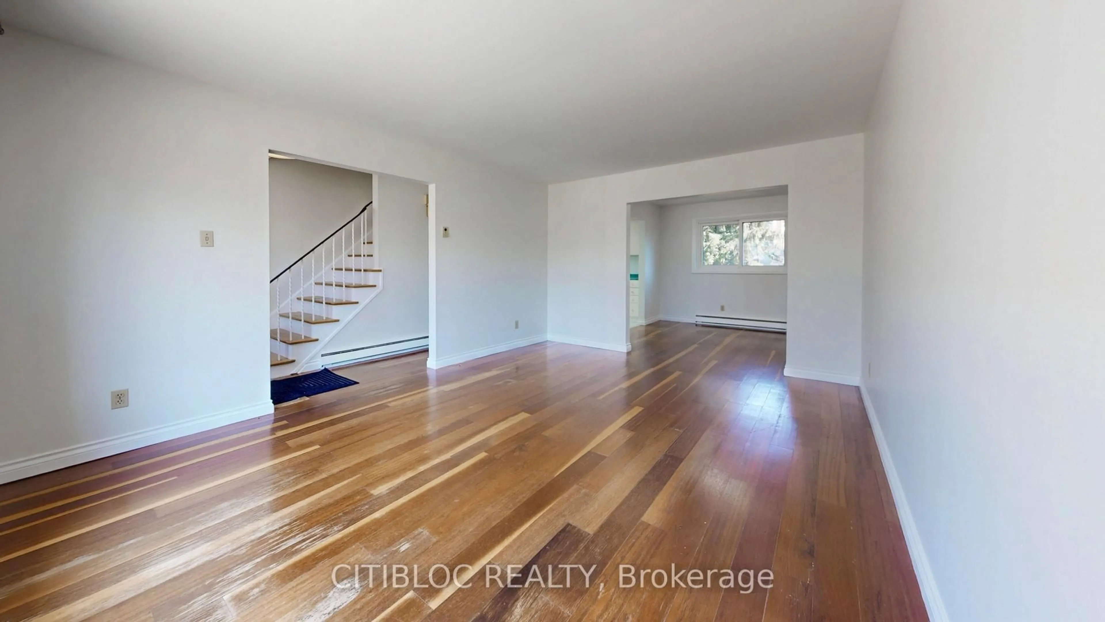 A pic of a room for 11 Castle Hill Dr, Toronto Ontario M1T 2Y2