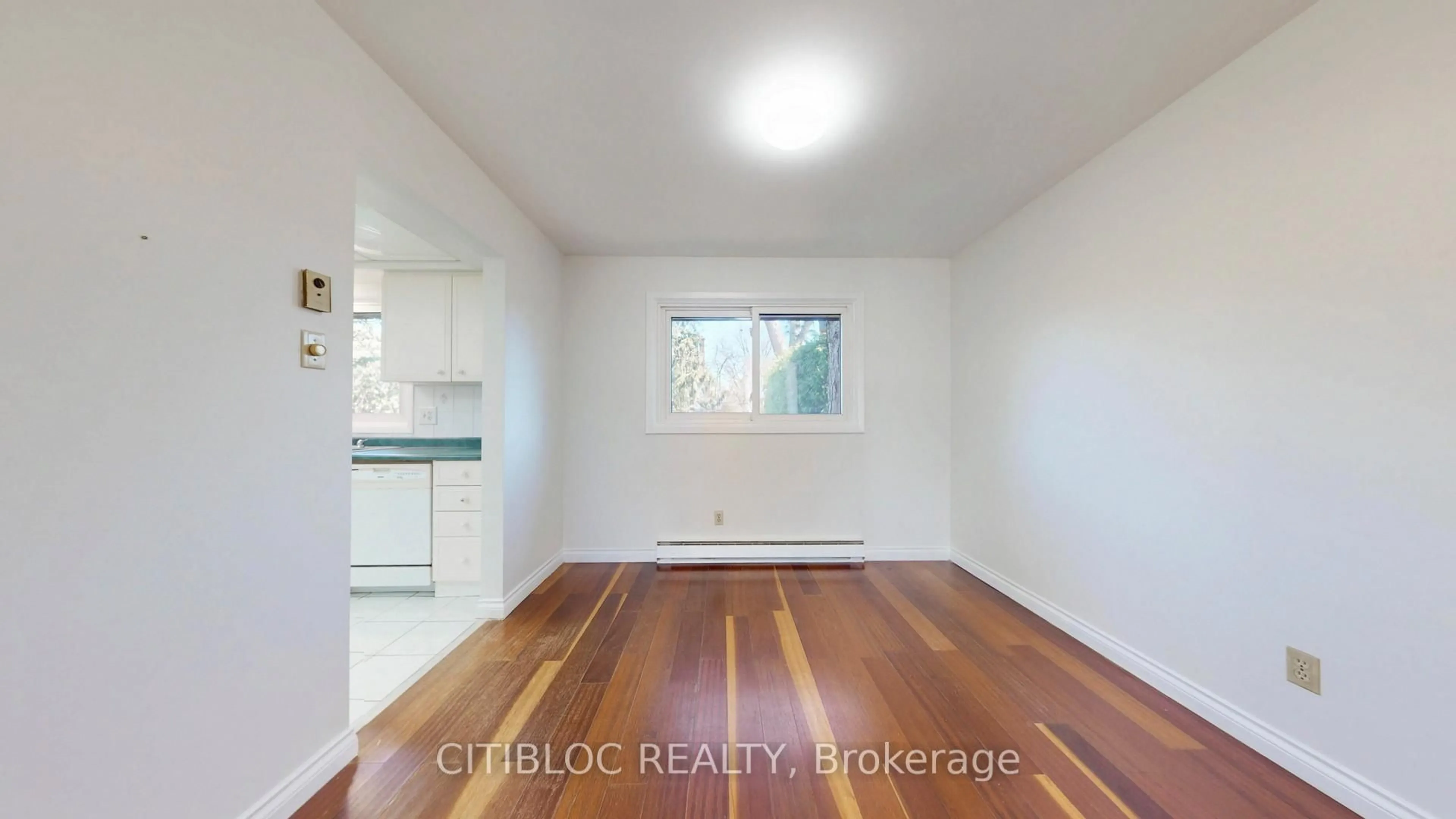 A pic of a room for 11 Castle Hill Dr, Toronto Ontario M1T 2Y2