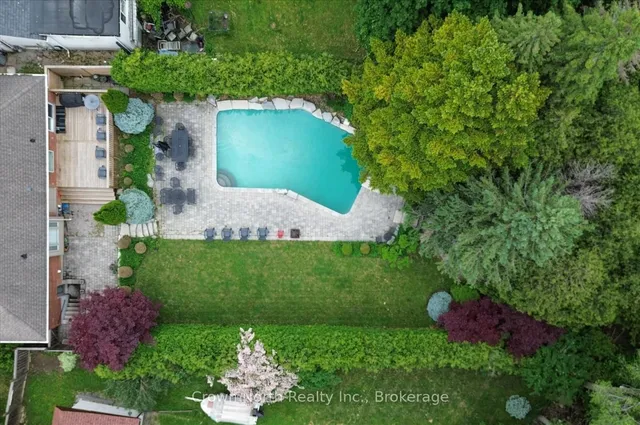 85 Portico Dr, Toronto 3