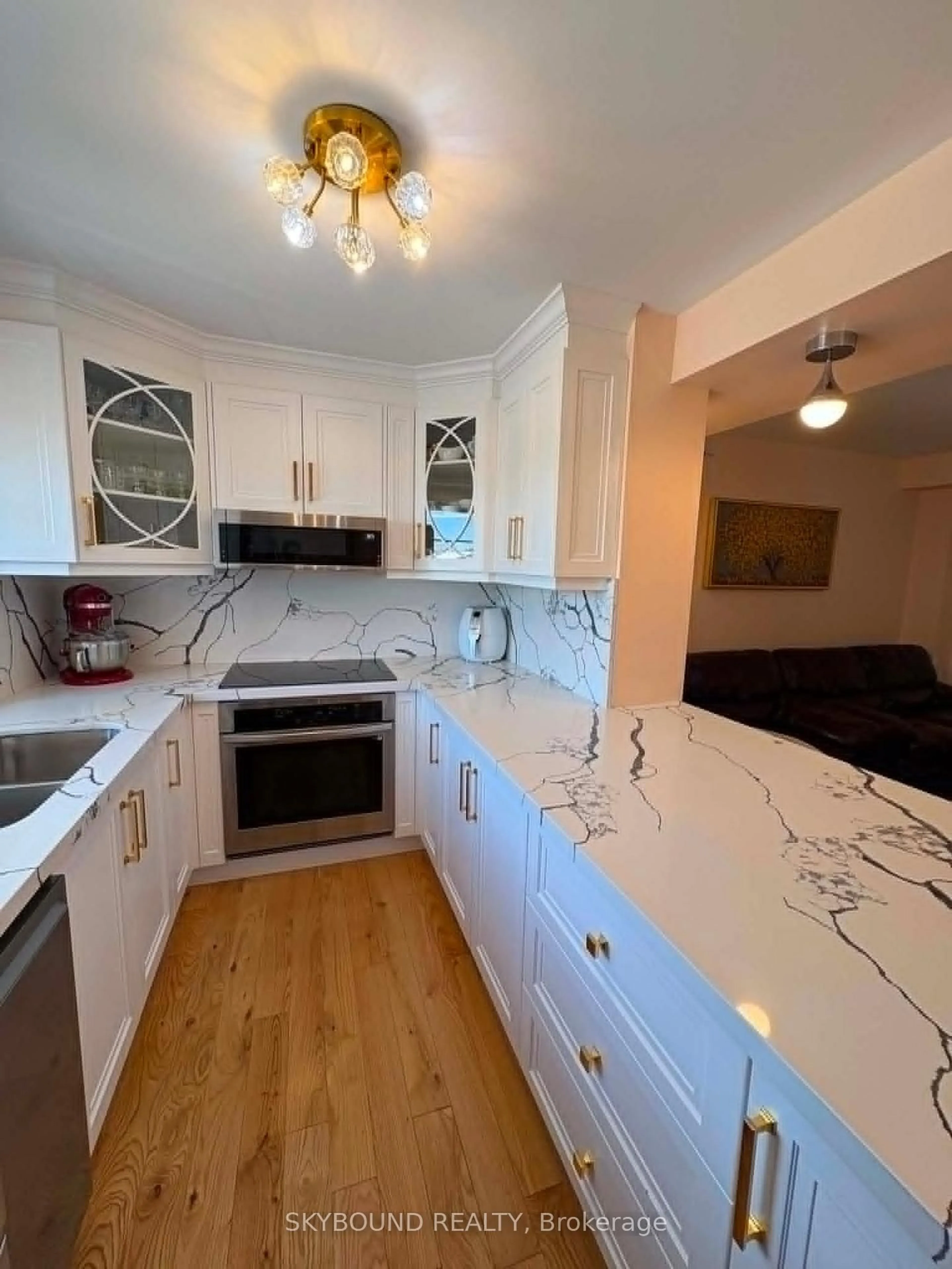 Open concept kitchen, ceramic/tile floor for 77 Cleanside Rd, Toronto Ontario M1L 0C2