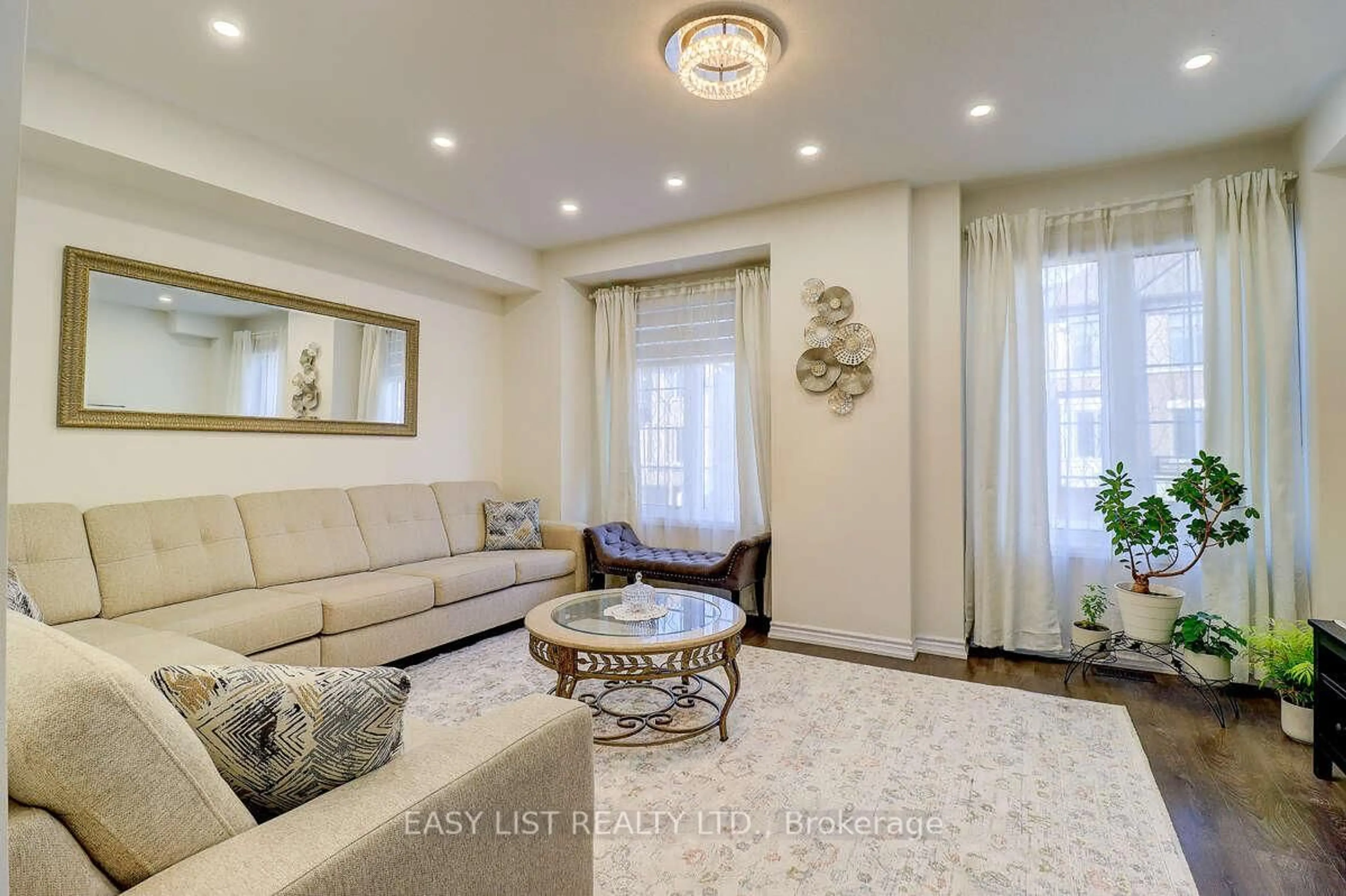 Living room with furniture, unknown for 38 Hallmark Way, Whitby Ontario L1P 0K2