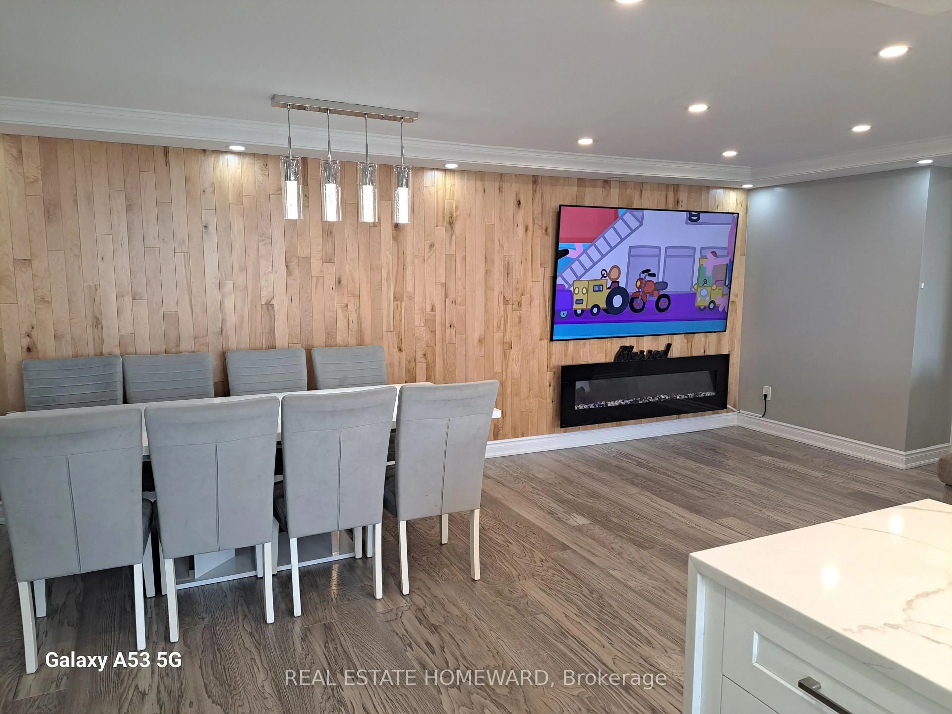 Home theater for 100 Wingarden Crt, Toronto Ontario M1B 2P4
