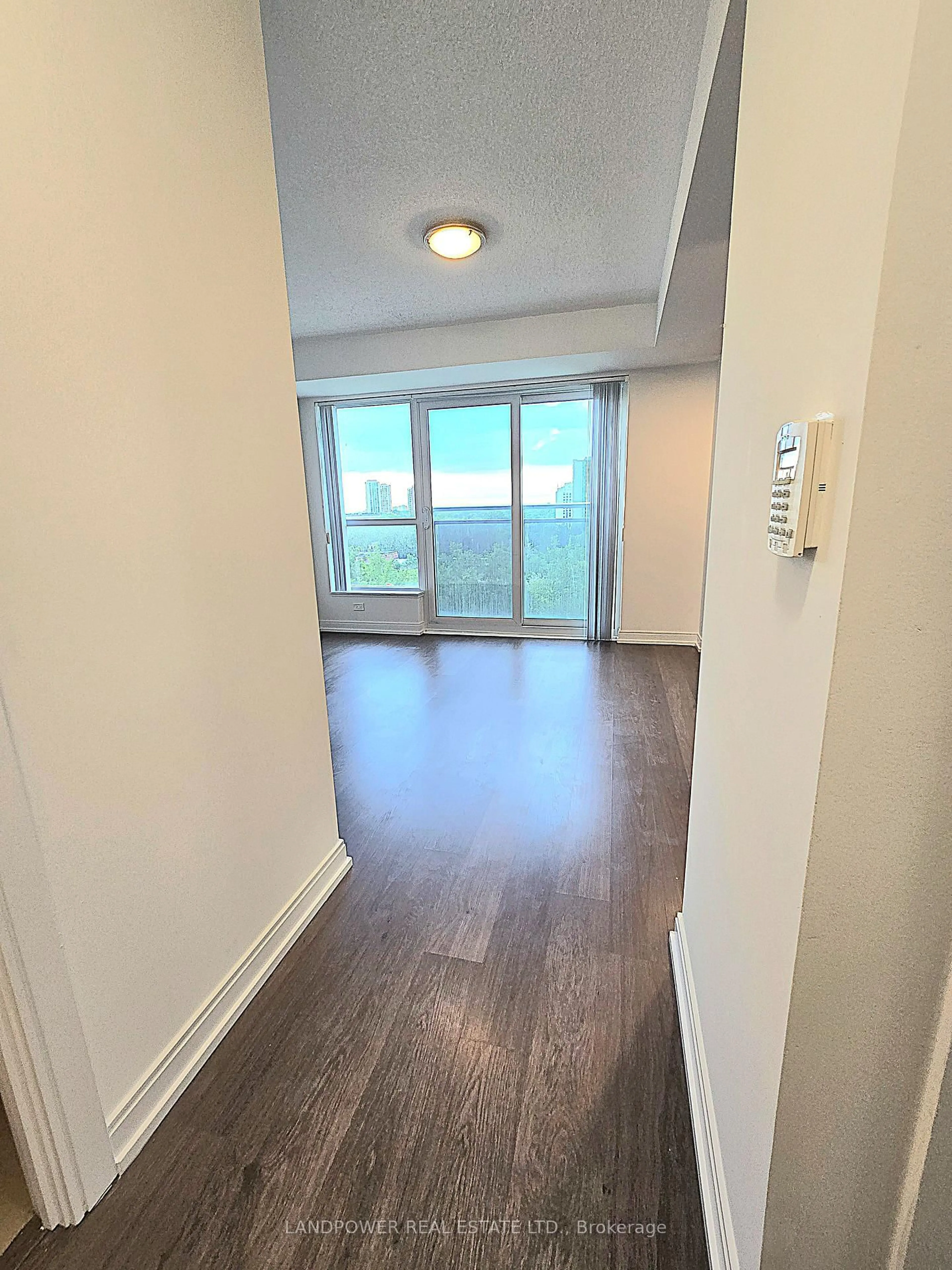 A pic of a room for 255 Village Green Sq #708, Toronto Ontario M1S 0L7