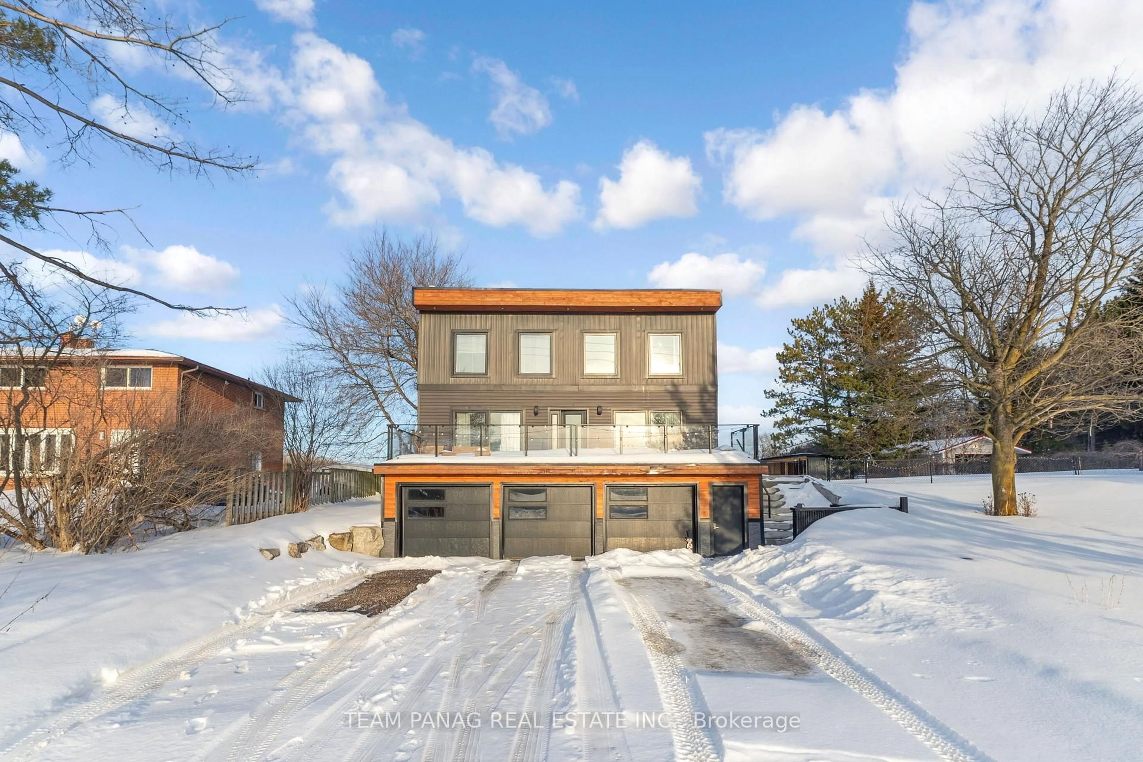 Unknown for 11561 Russell Rd, Scugog Ontario L9L 1B3