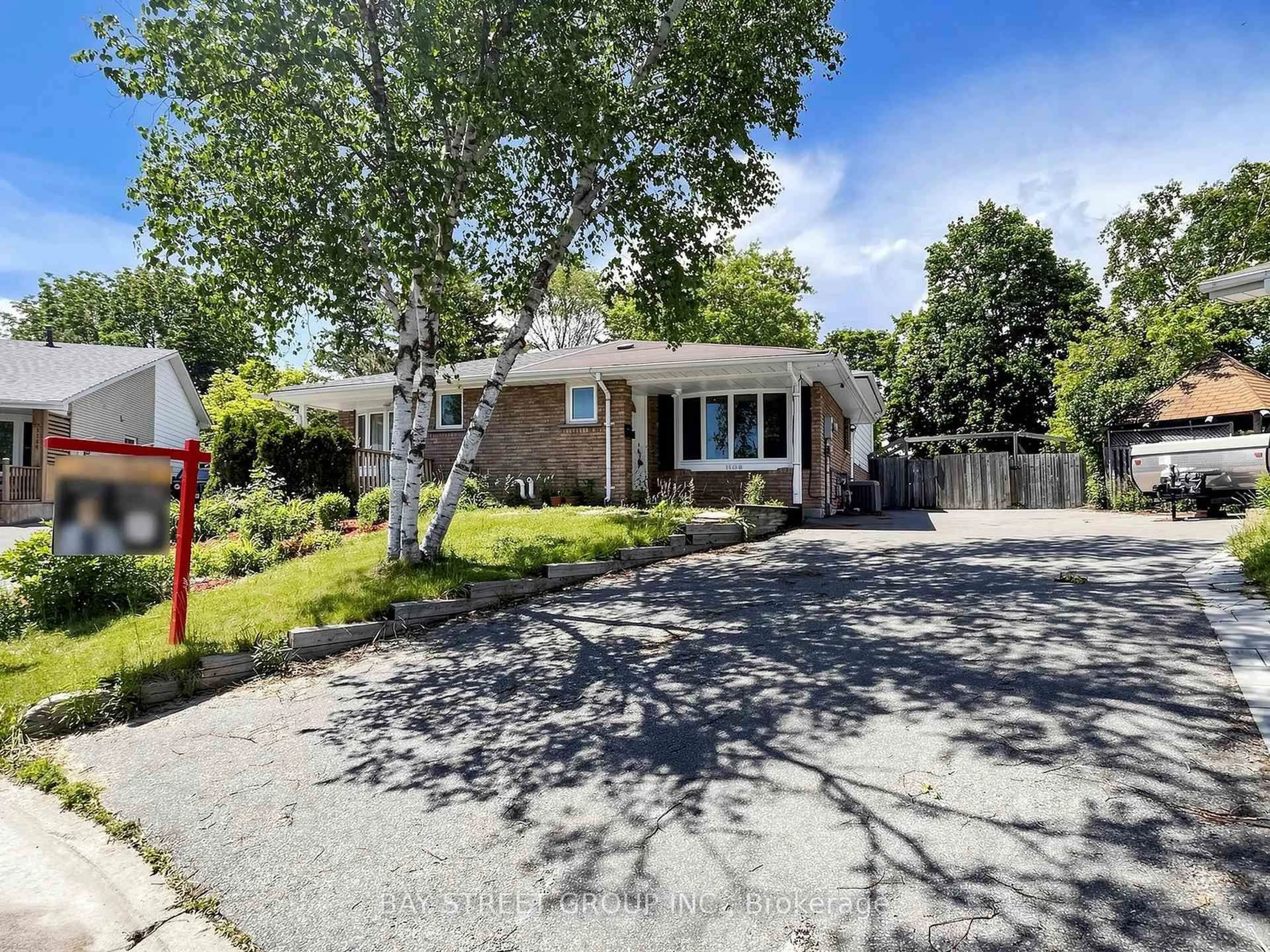 Unknown for 1108 Valley Crt, Oshawa Ontario L1J 3M5