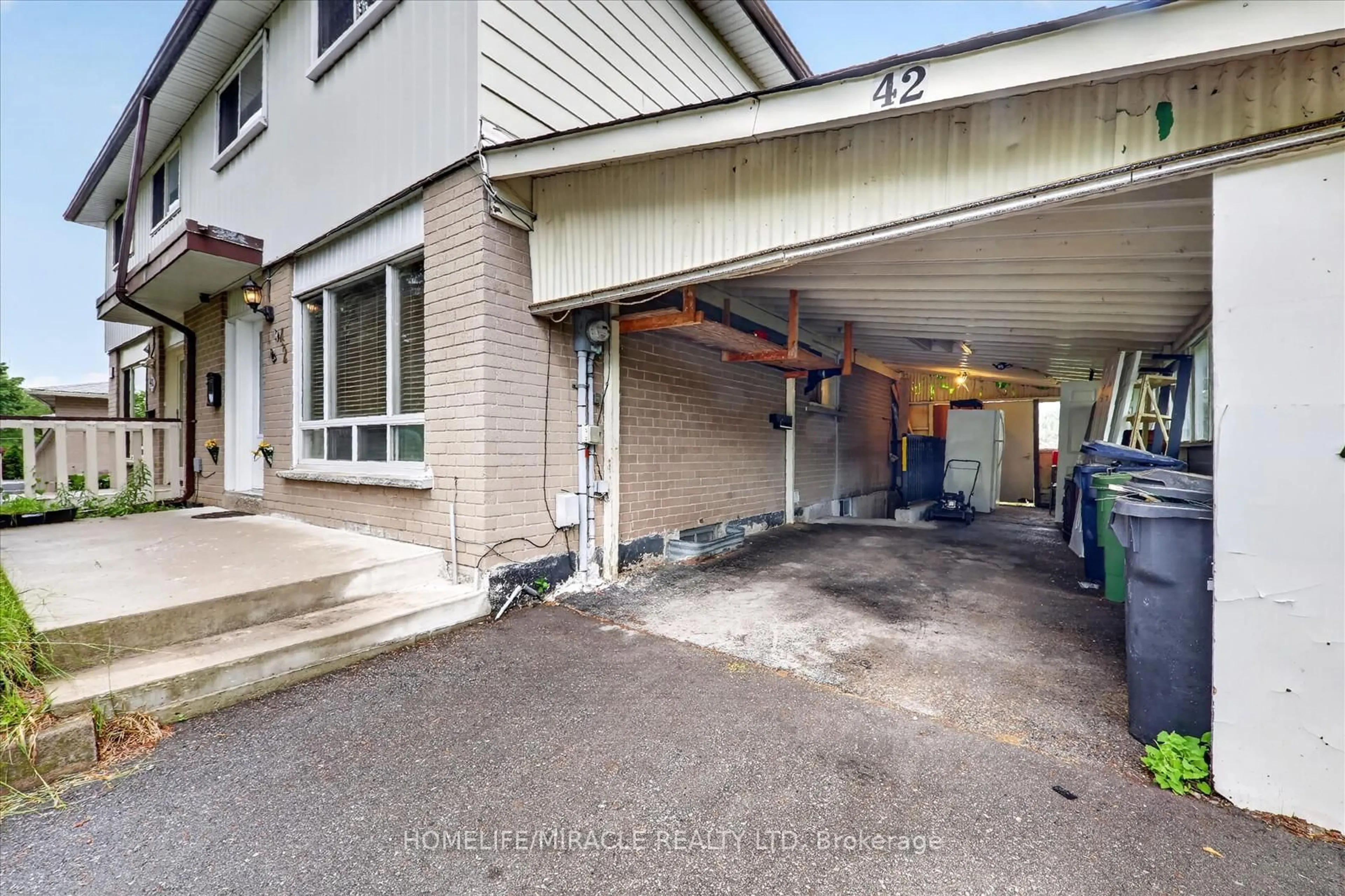 Unknown for 42 Nahanni Terr, Toronto Ontario M1B 1B8