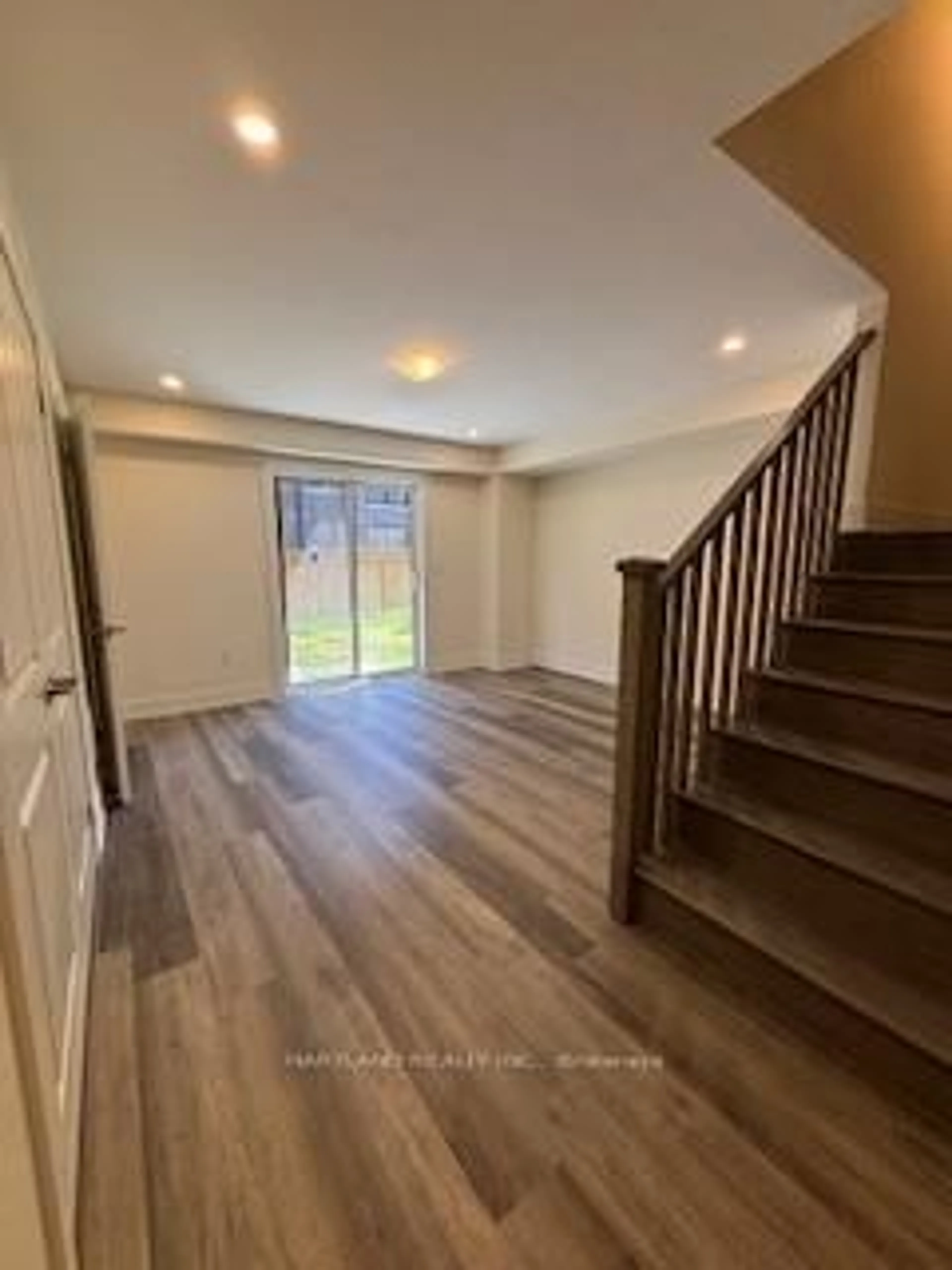 Unknown for 1695 Dersan St #407, Pickering Ontario L1X 0S9