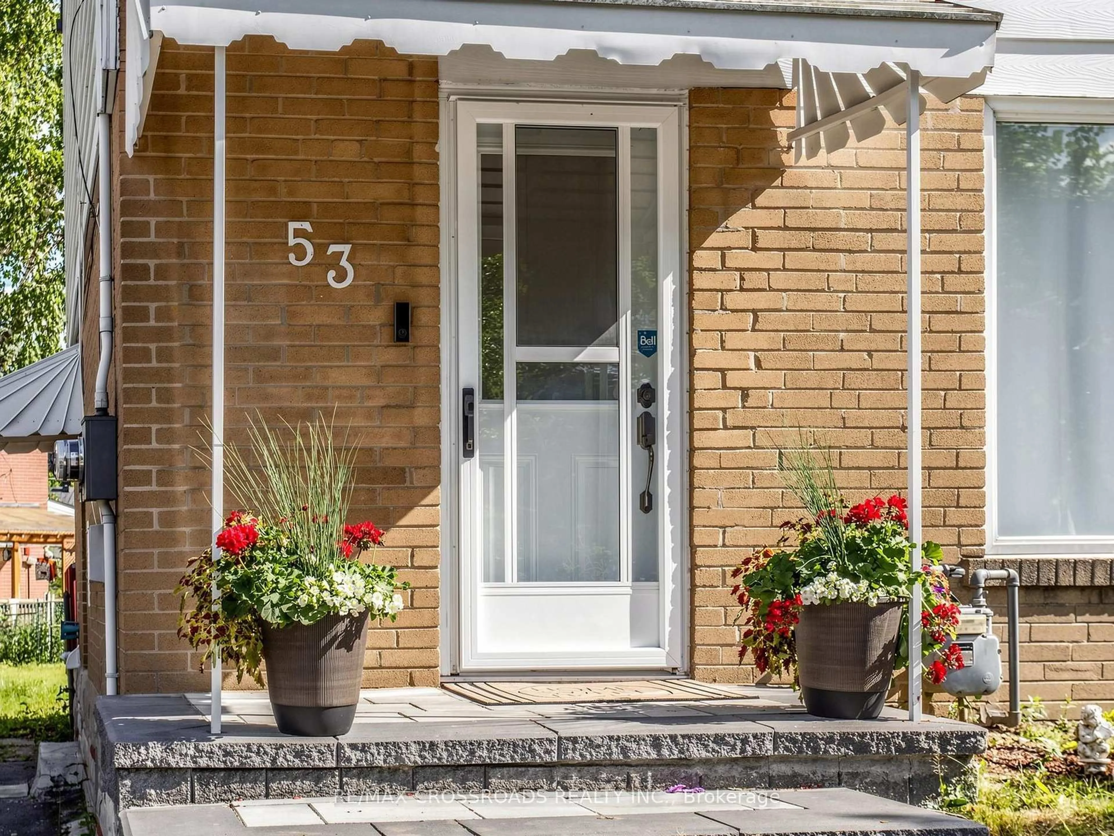 Indoor entryway for 53 Bonniewood Rd, Toronto Ontario M1K 2L9