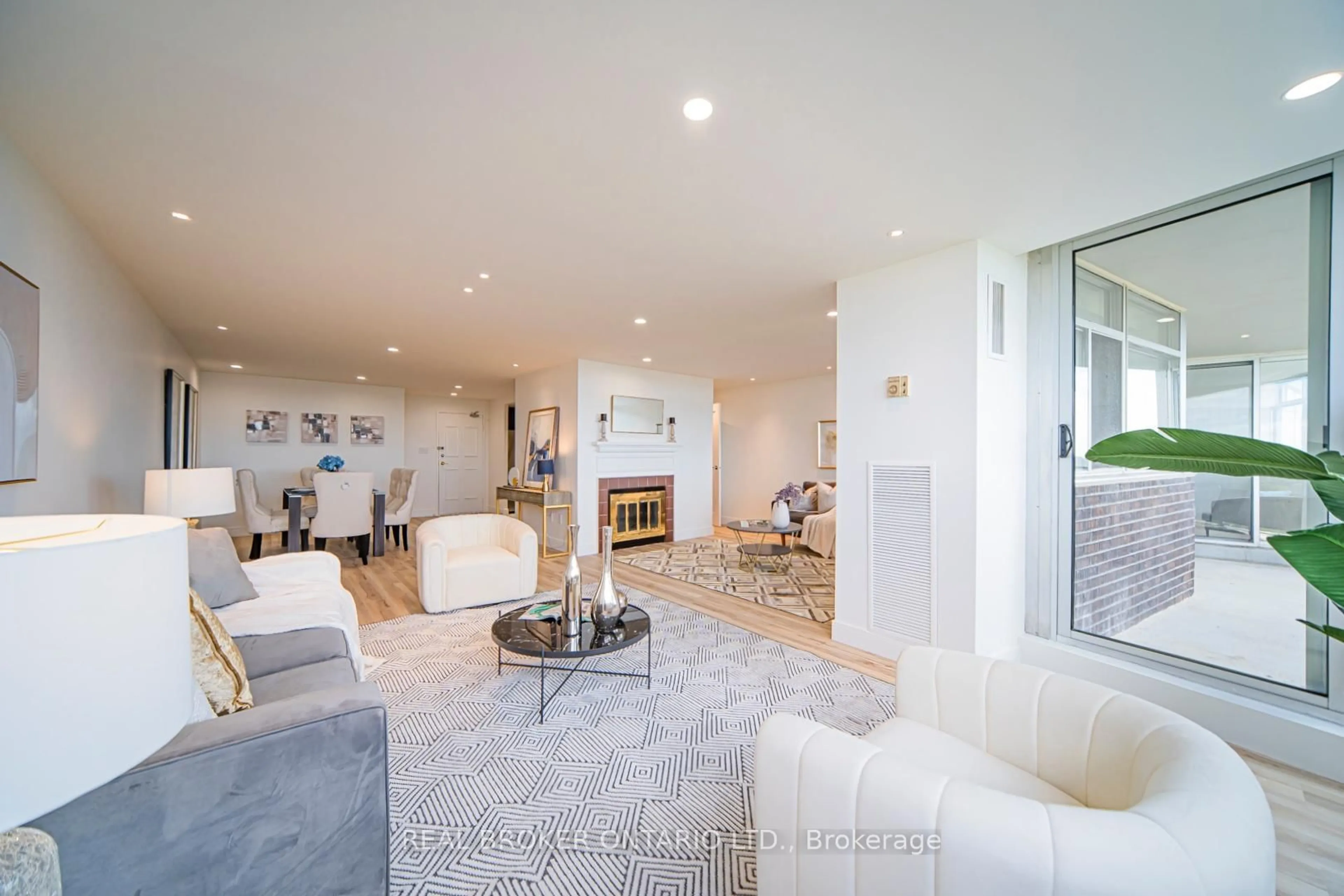 Living room with furniture, unknown for 3151 Bridletowne Circ #1901, Toronto Ontario M1W 2T1