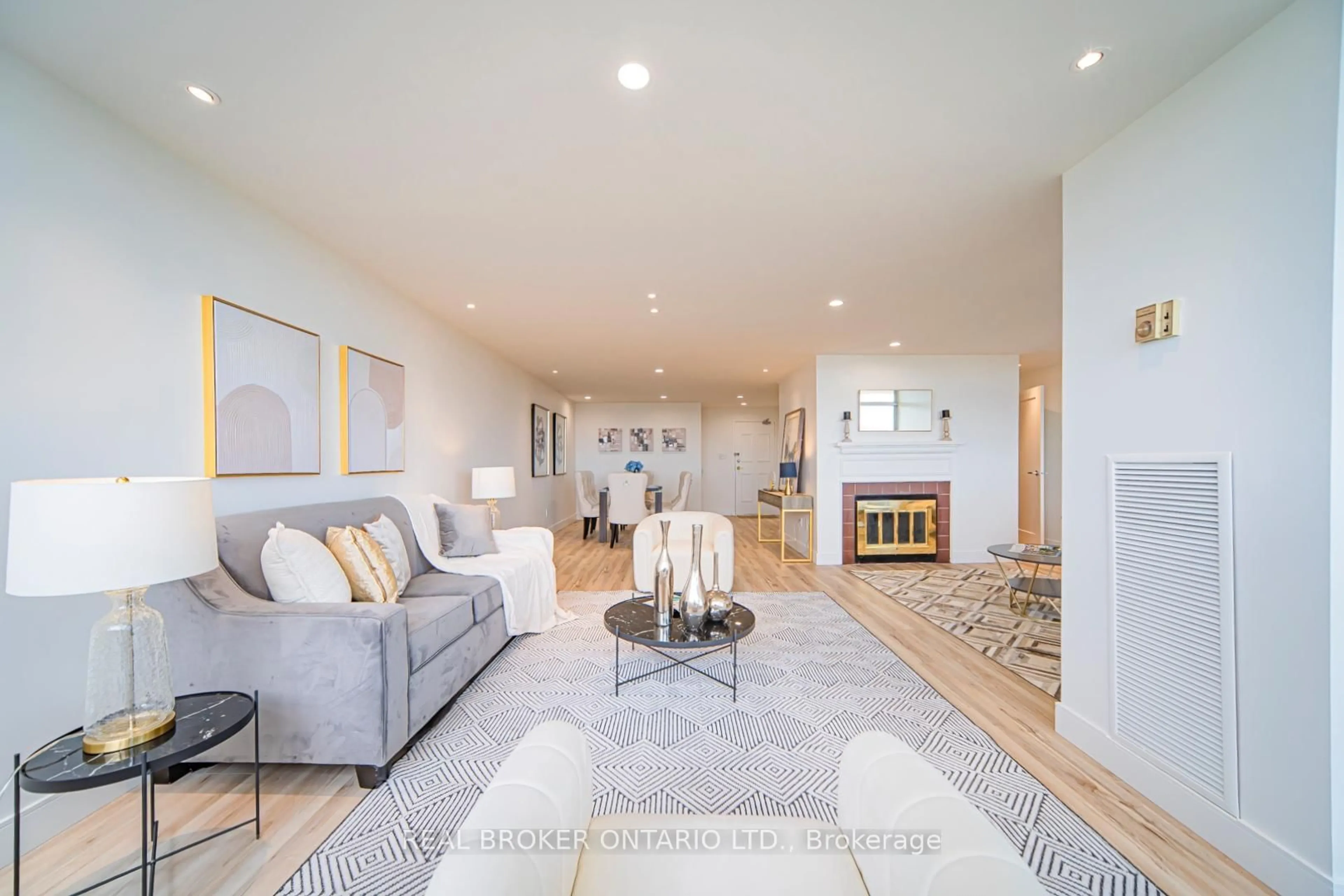 Living room with furniture, unknown for 3151 Bridletowne Circ #1901, Toronto Ontario M1W 2T1