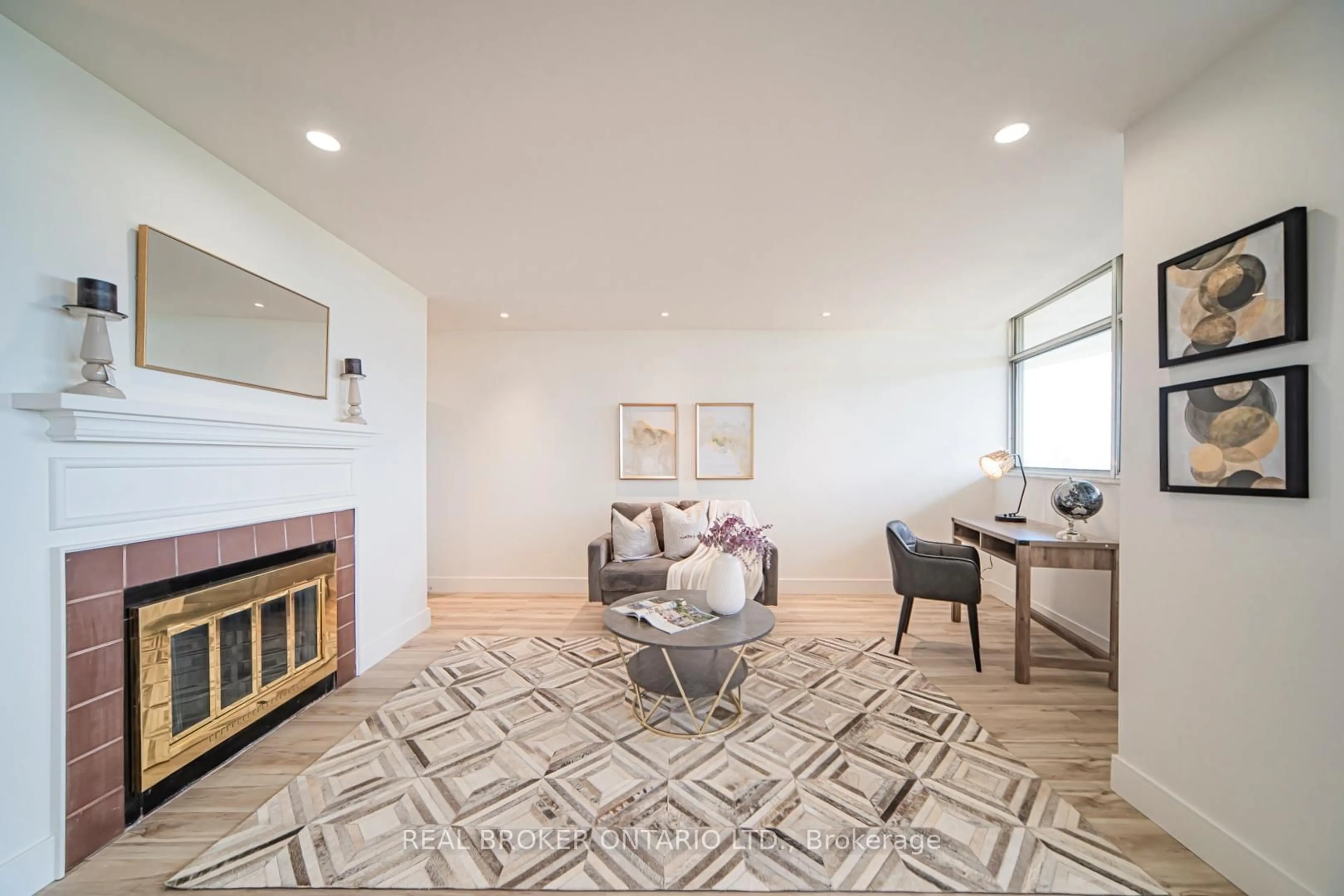 Living room with furniture, unknown for 3151 Bridletowne Circ #1901, Toronto Ontario M1W 2T1
