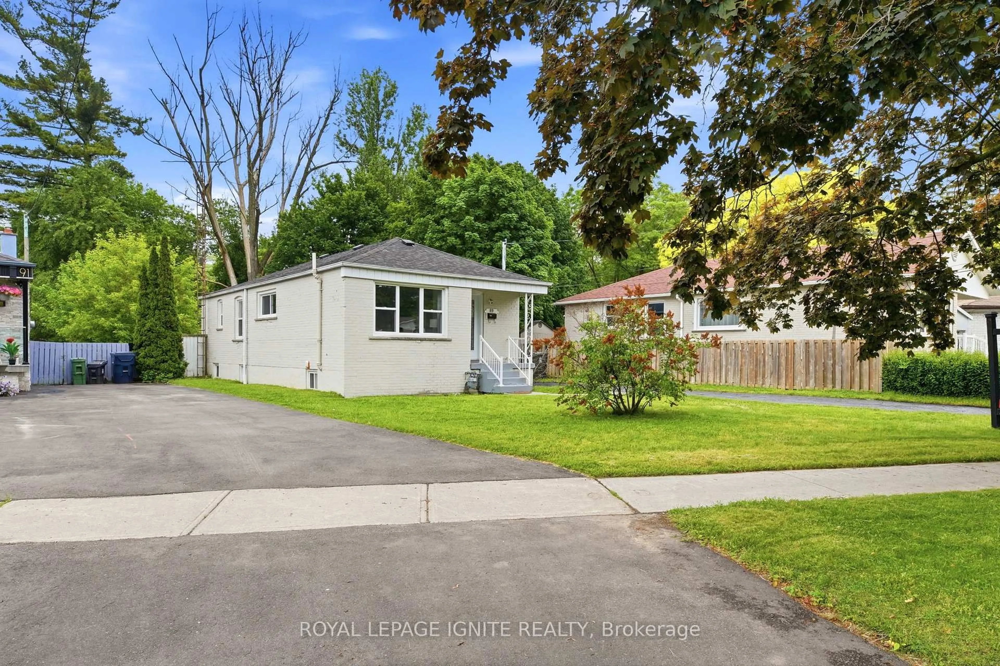 Home with vinyl exterior material, street for 89 Darlingside Dr, Toronto Ontario M1E 3P2