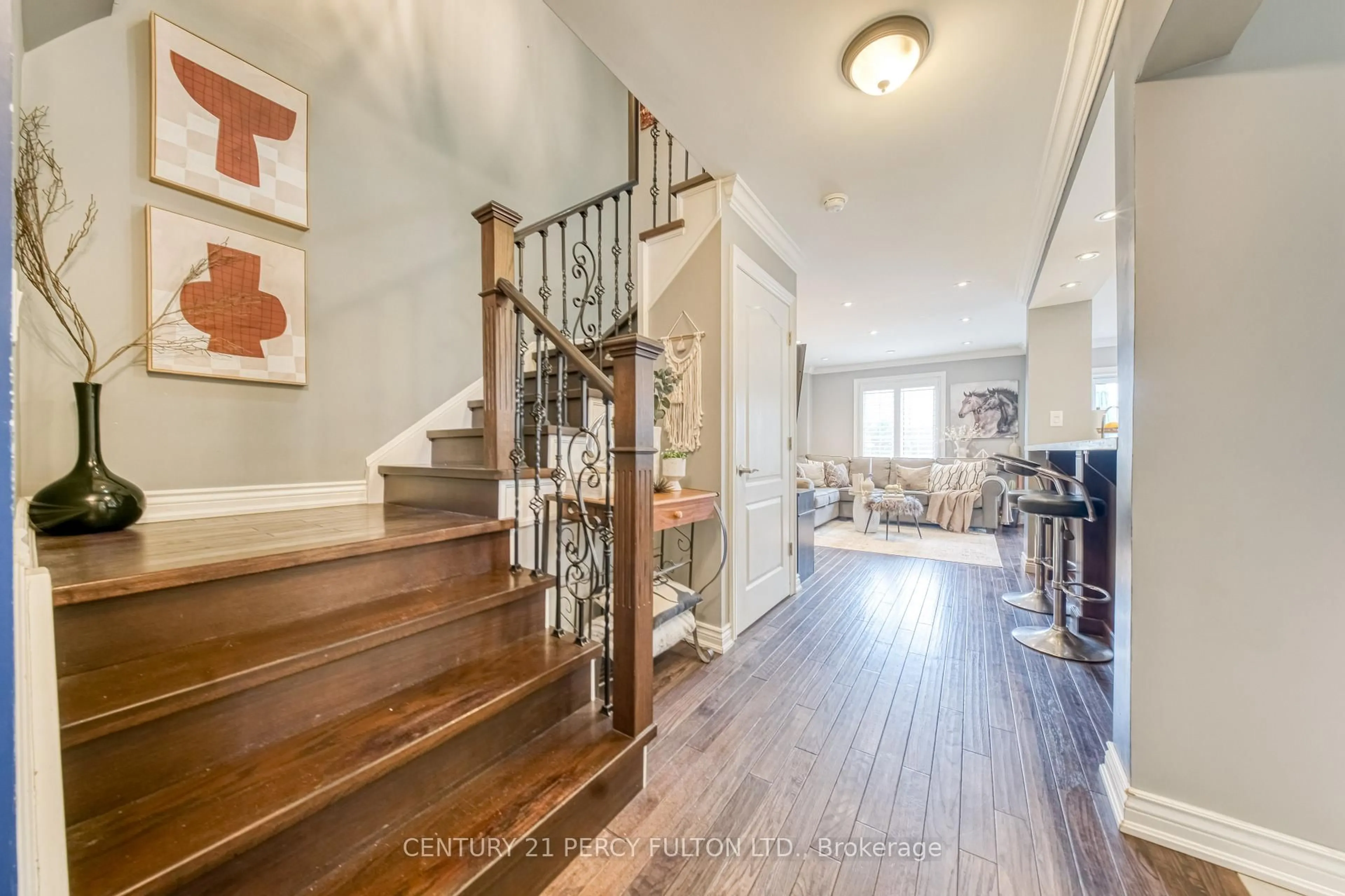 Indoor entryway for 78 Bushford St, Clarington Ontario L1E 2X1
