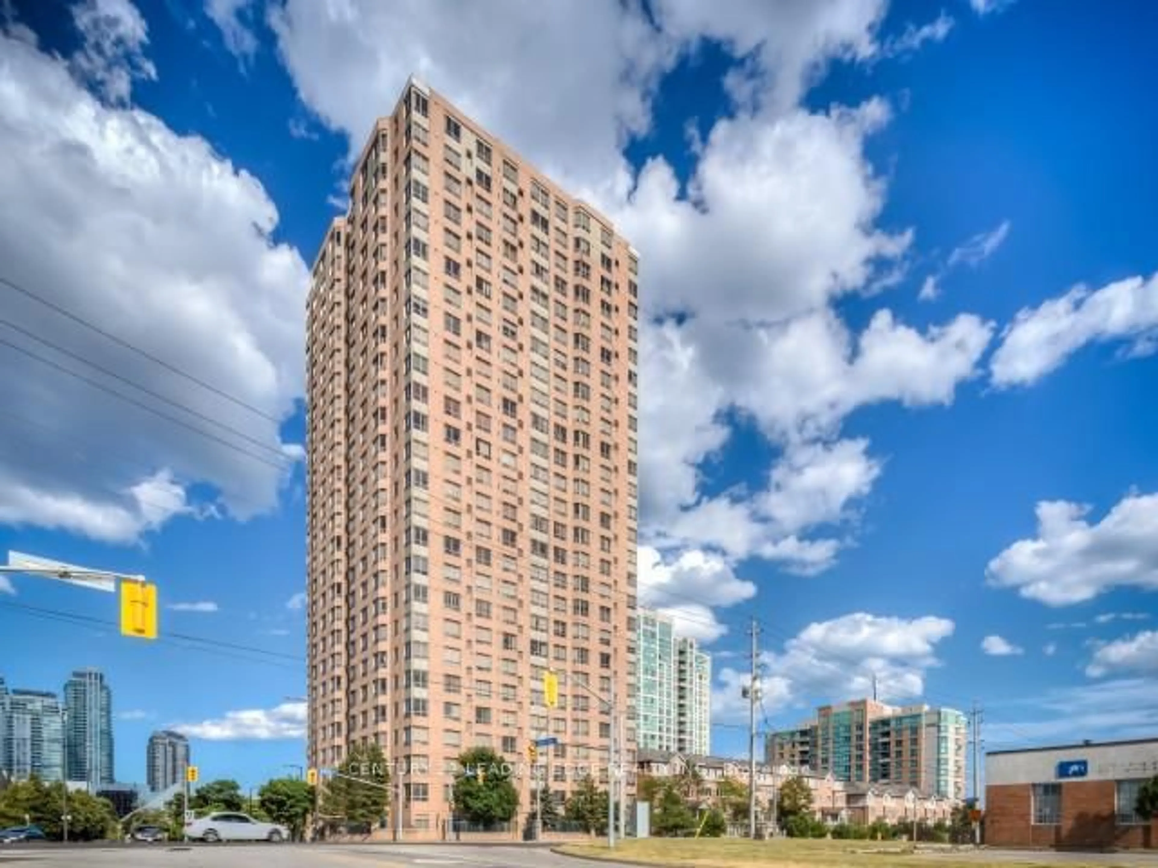 A pic from outside/outdoor area/front of a property/back of a property/a pic from drone, building for 115 OMNI Dr #2805, Toronto Ontario M1P 5B4