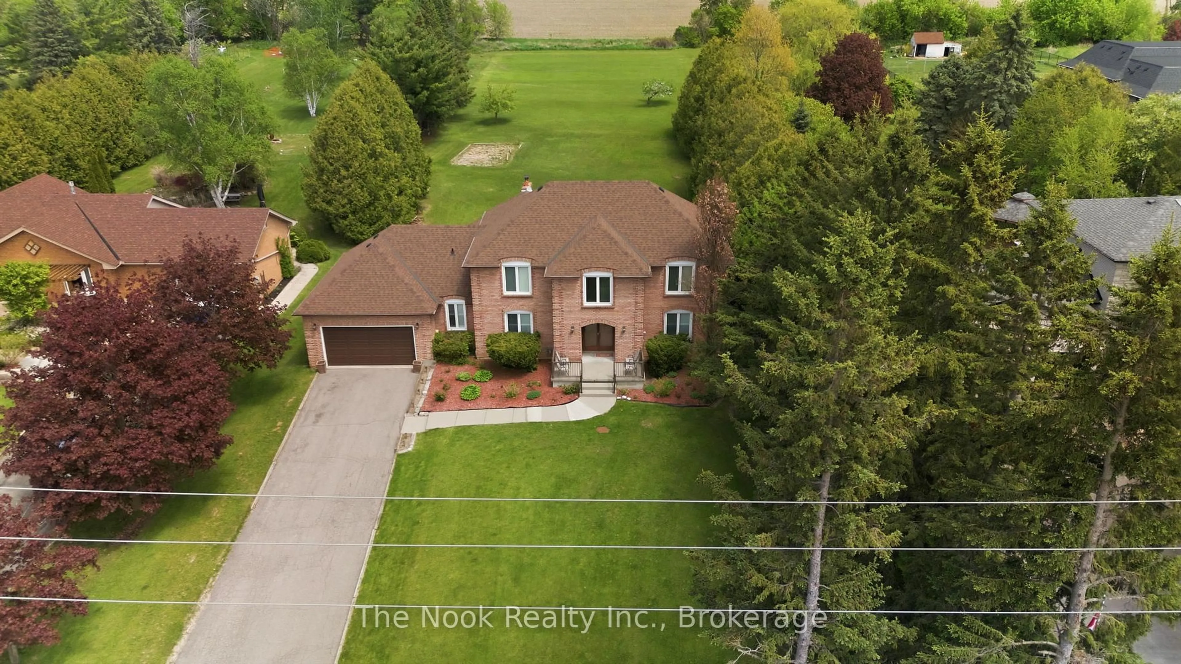 A pic from outside/outdoor area/front of a property/back of a property/a pic from drone, street for 3555 Westney Rd, Pickering Ontario L0H 1H0