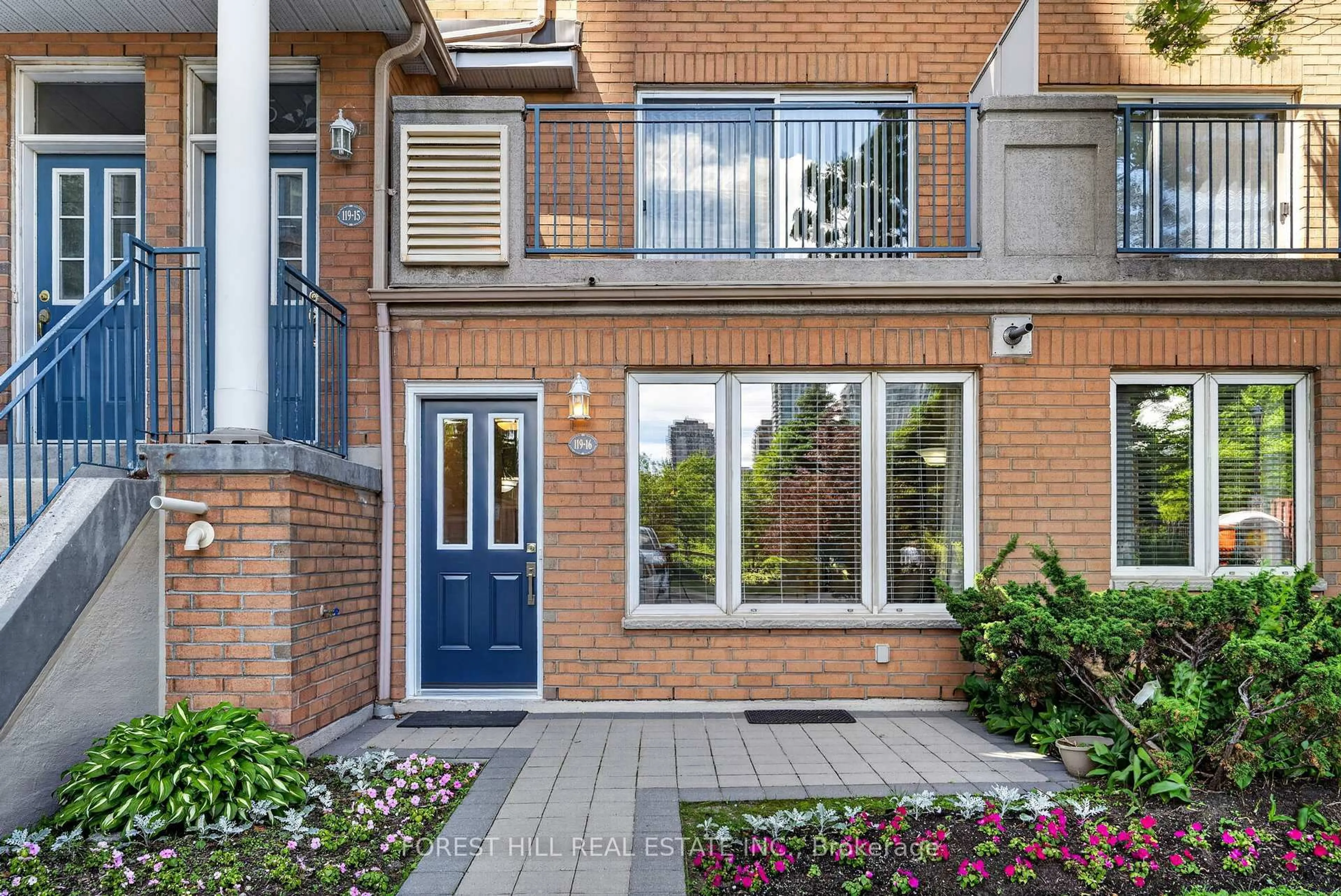 Home with brick exterior material, street for 119 Omni Dr #16, Toronto Ontario M1P 5A6