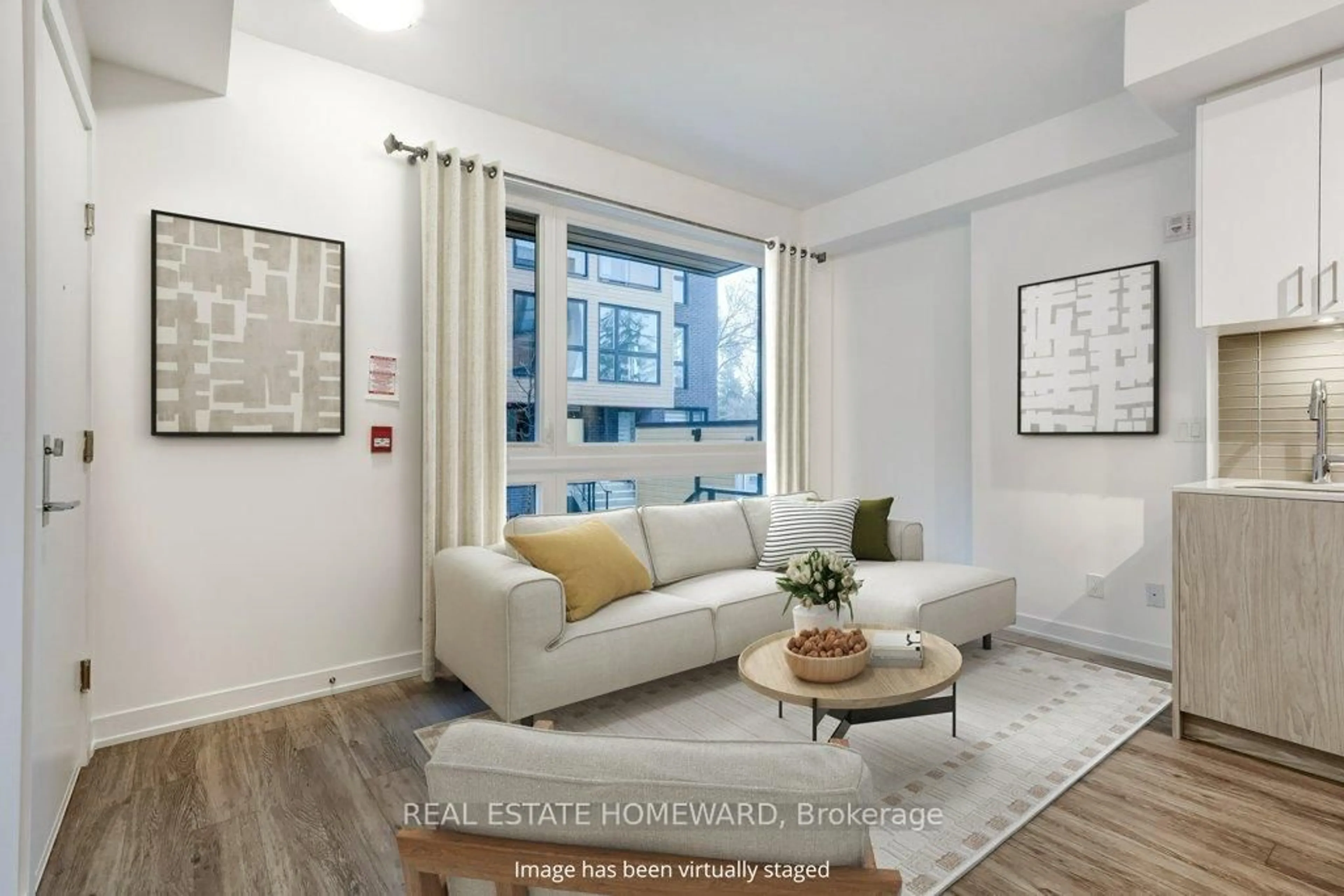 Living room with furniture, unknown for 35 Birchcliff Ave #16, Toronto Ontario M1N 0C1