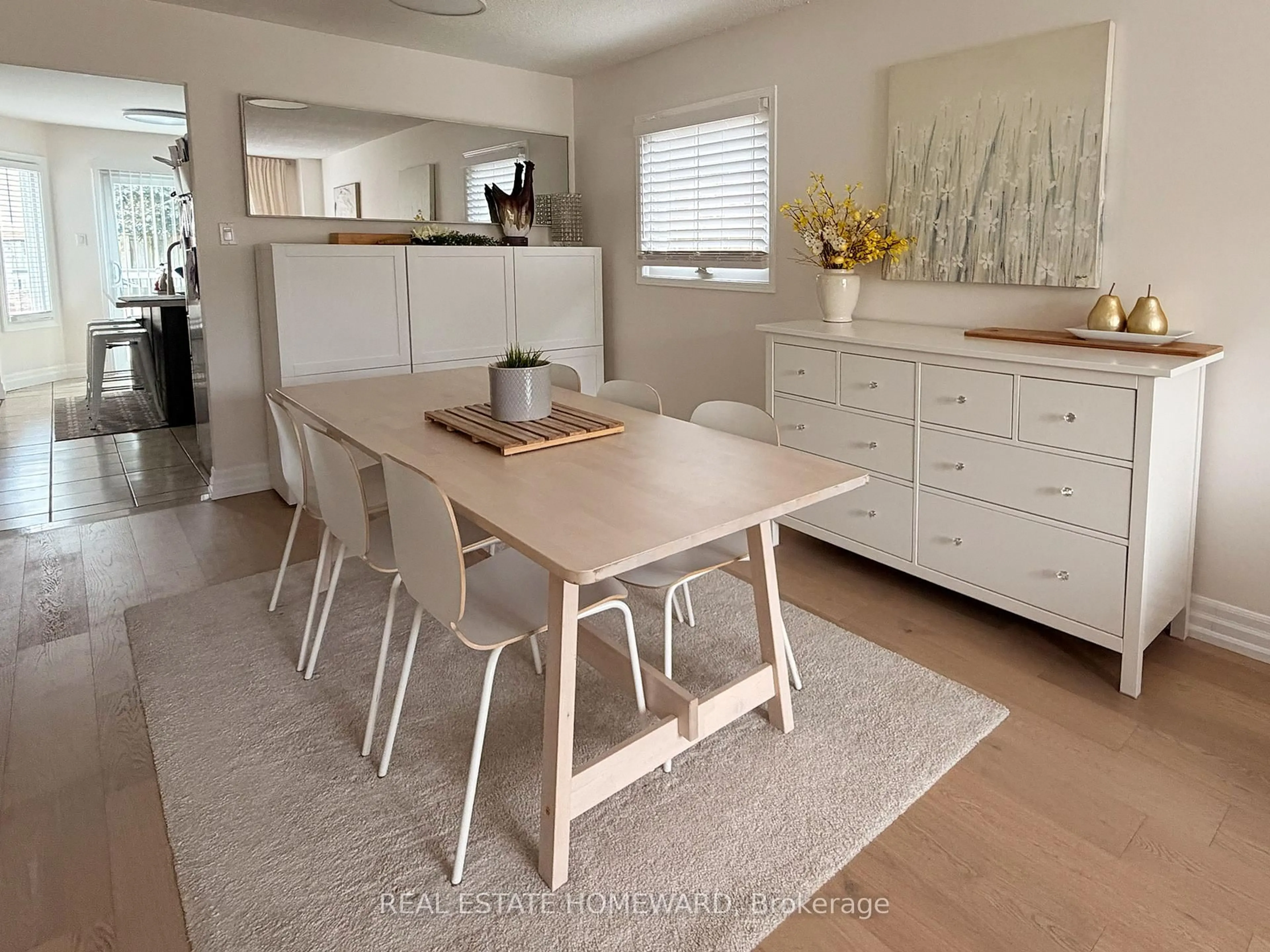 Open concept kitchen, unknown for 867 White Ash Dr, Whitby Ontario L1N 7L8