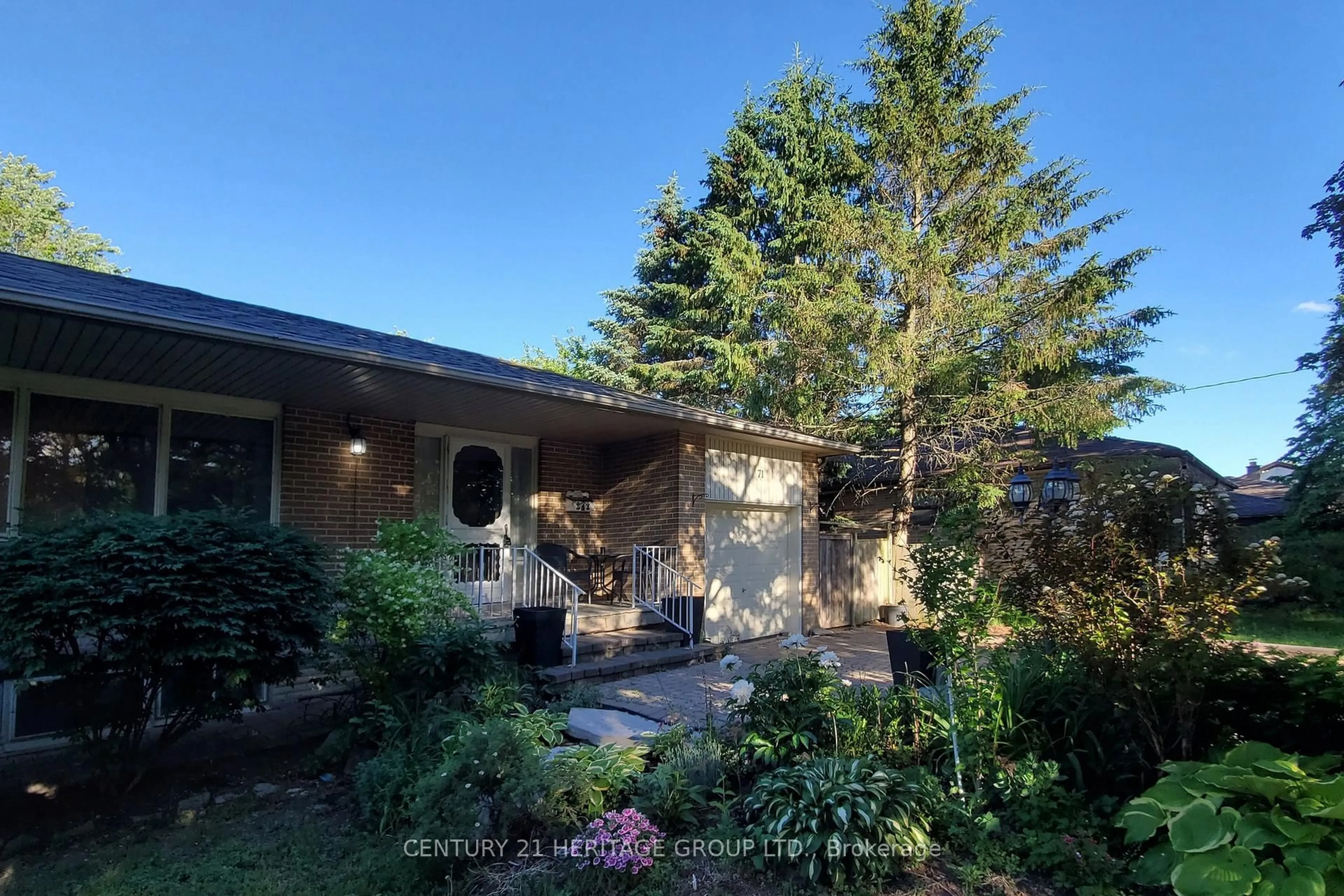 Patio, street for 71 Mill St, Ajax Ontario L1S 6K2