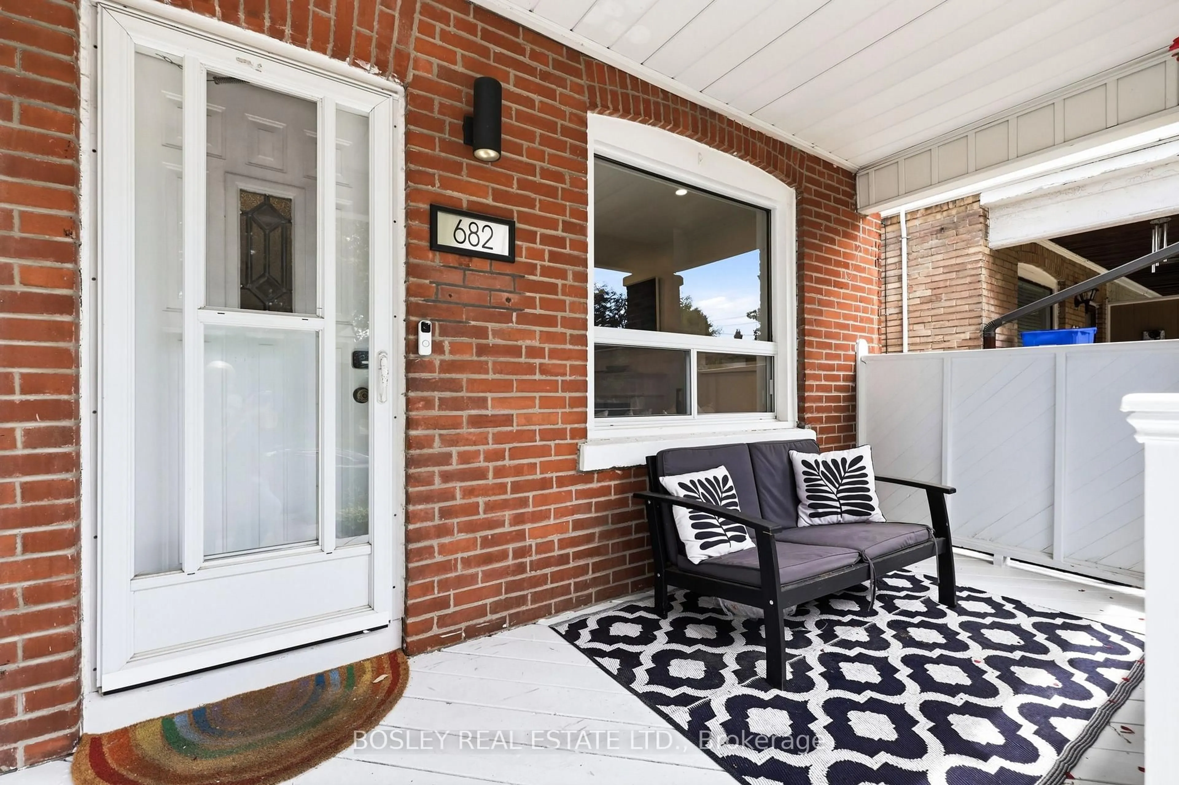 Unknown for 682 Milverton Blvd, Toronto Ontario M4C 1X9