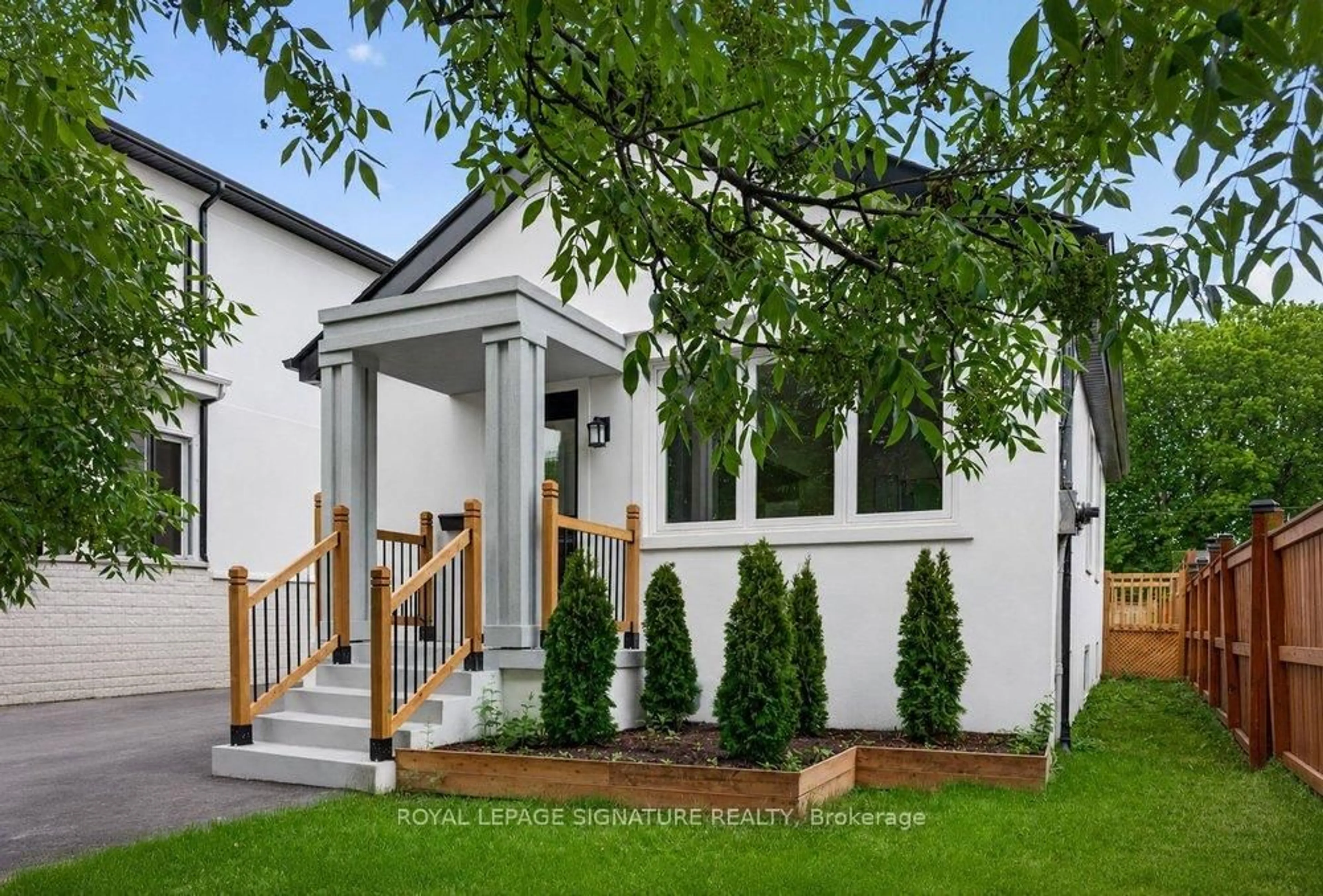 Unknown for 297 Kennedy Rd, Toronto Ontario M1N 3P6