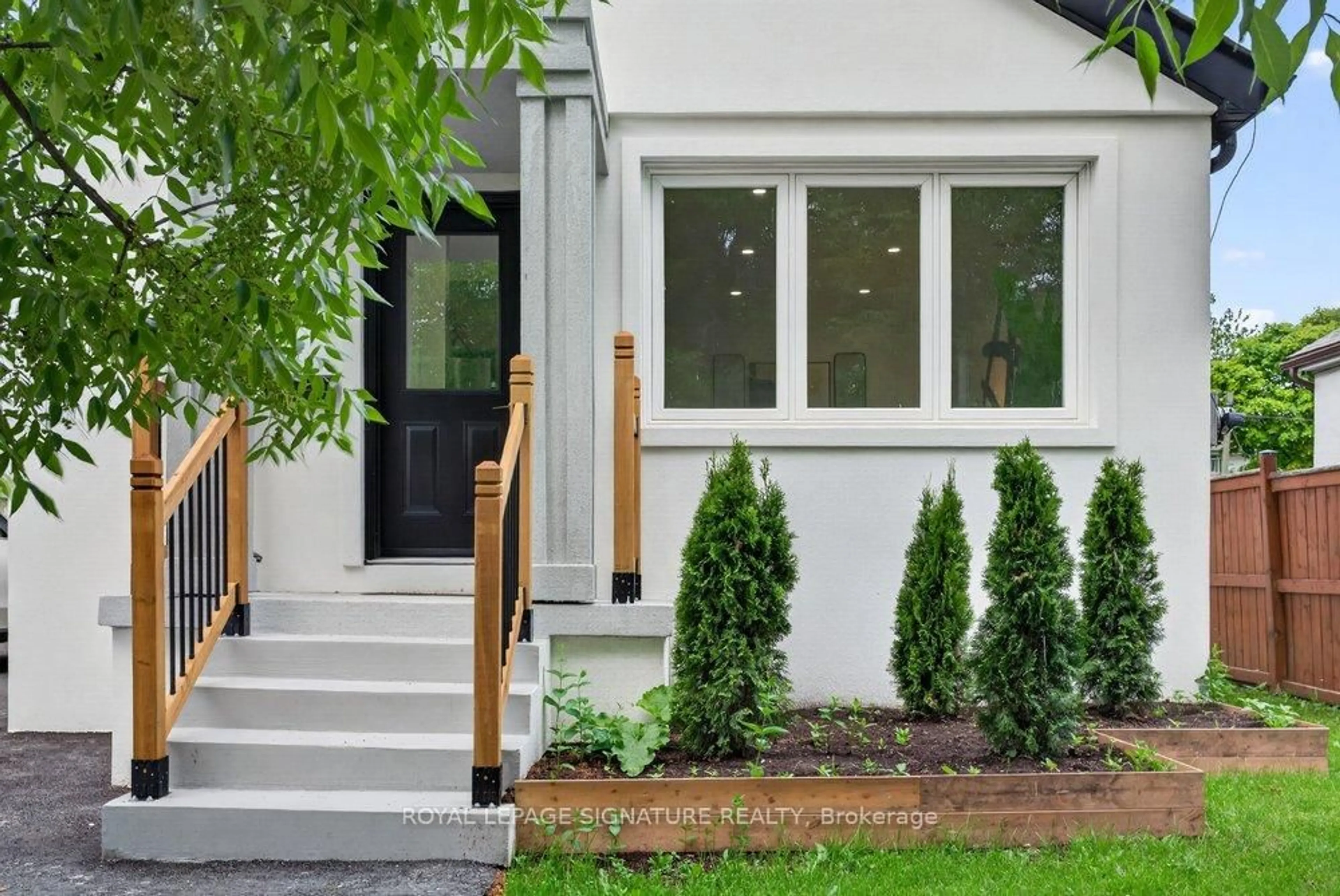 Unknown for 297 Kennedy Rd, Toronto Ontario M1N 3P6